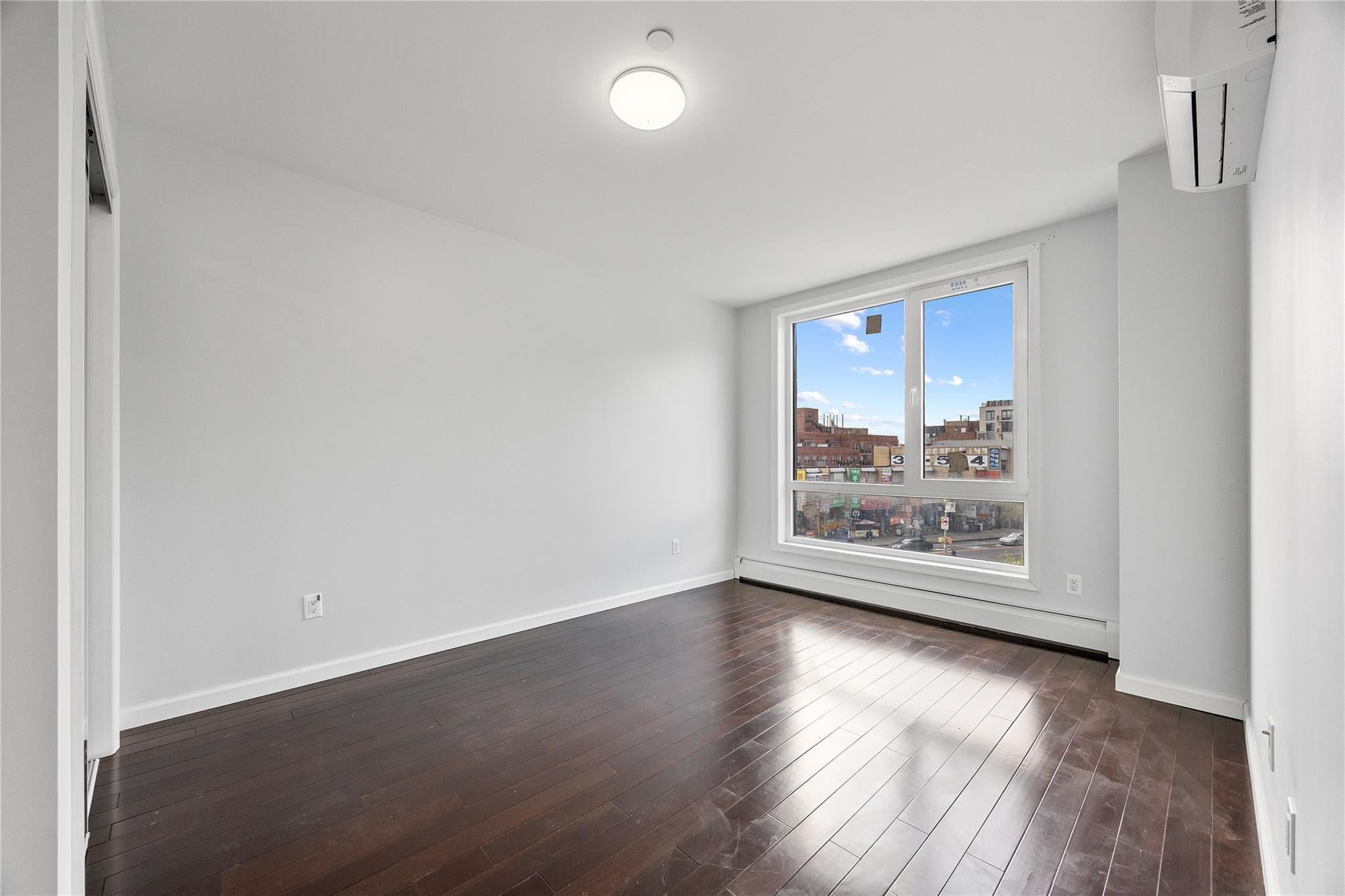 138-12 Northern Blvd # 3E, Flushing, NY 11354