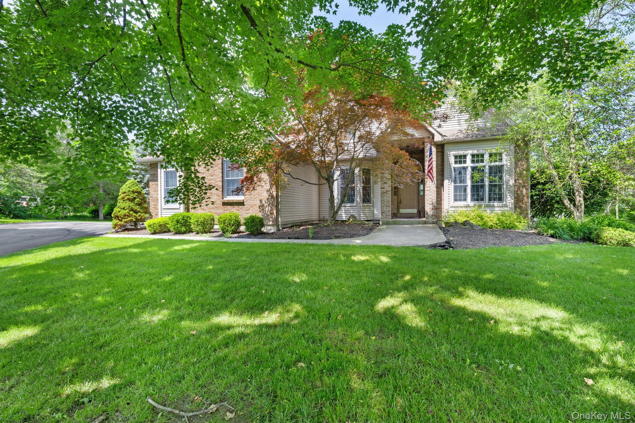 87 Dakota Drive, Hopewell Junction, NY 12533