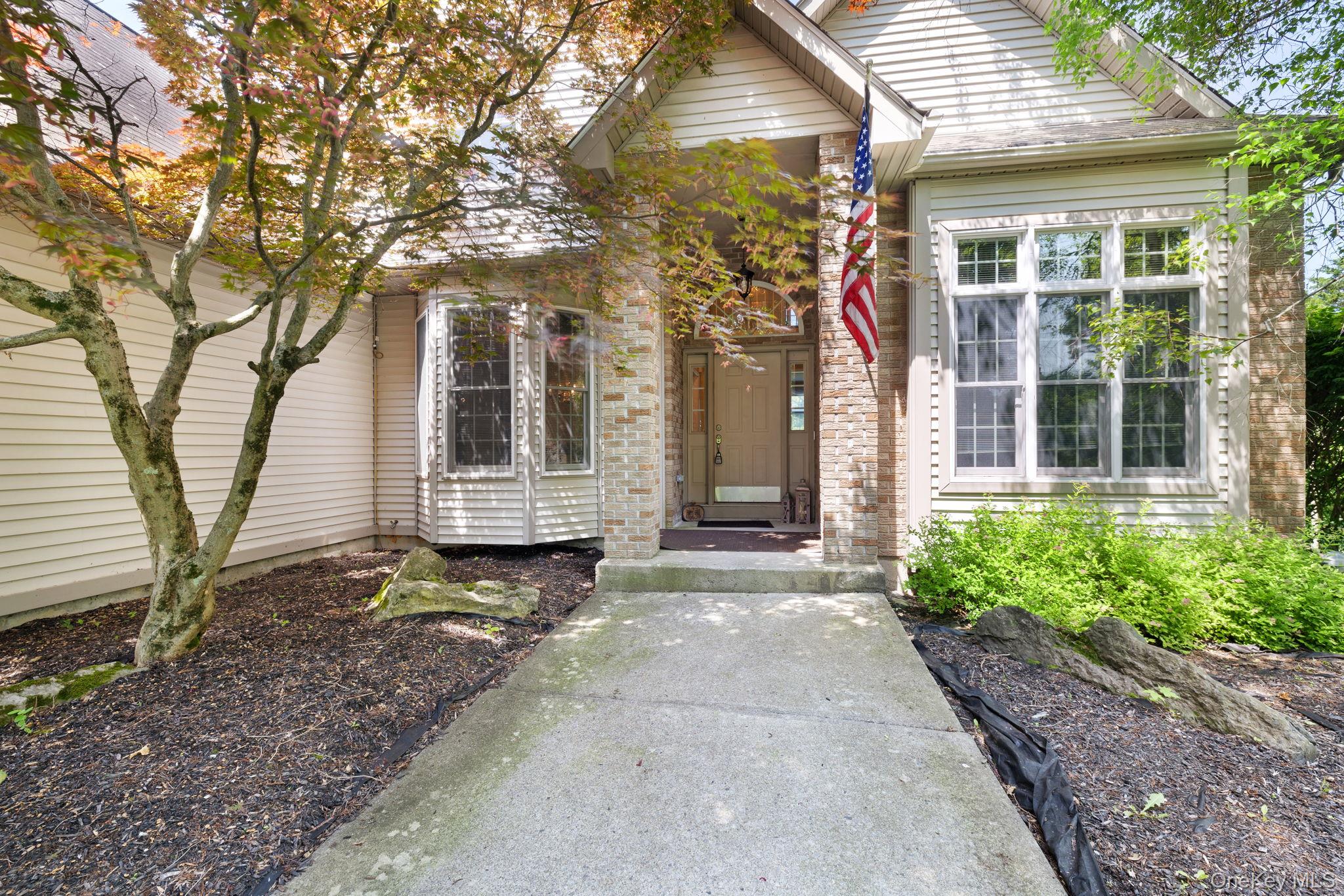 87 Dakota Drive, Hopewell Junction, NY 12533