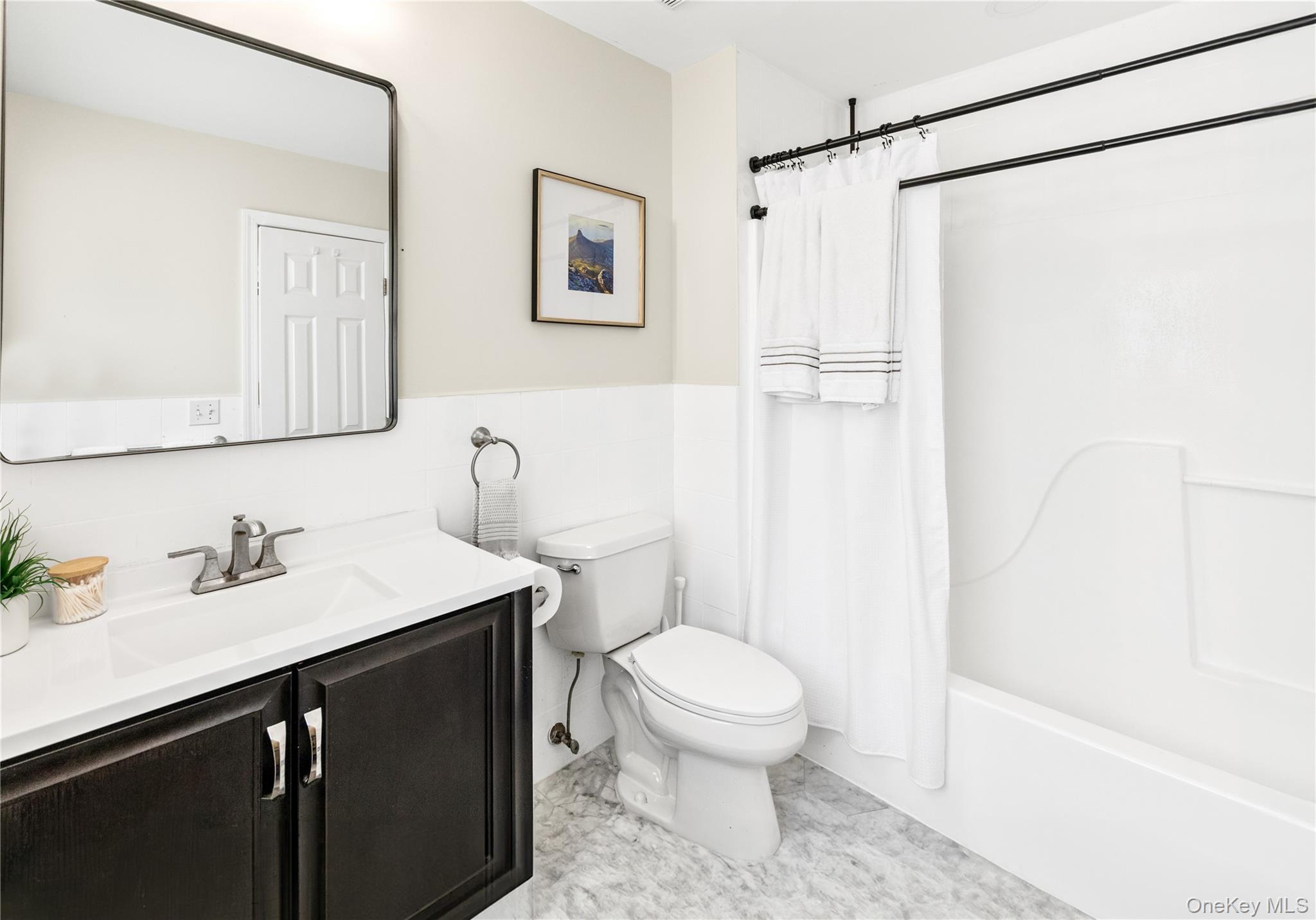 Hampton Bays, NY 11946