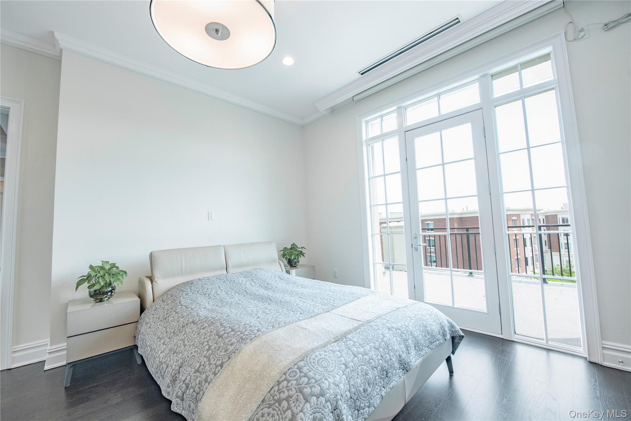 1000 Royal Court # 1306, North Hills, NY 11040