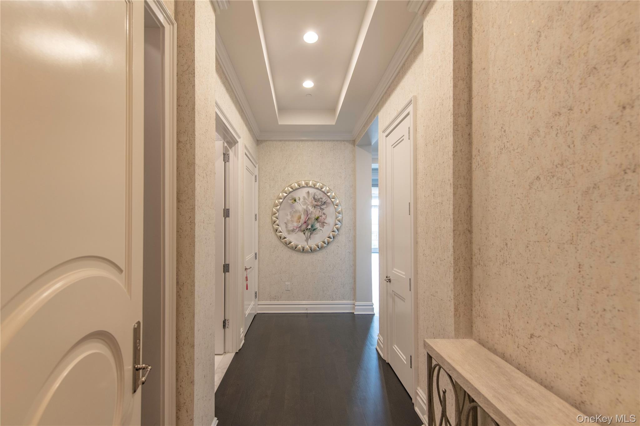 1000 Royal Court # 1306, North Hills, NY 11040