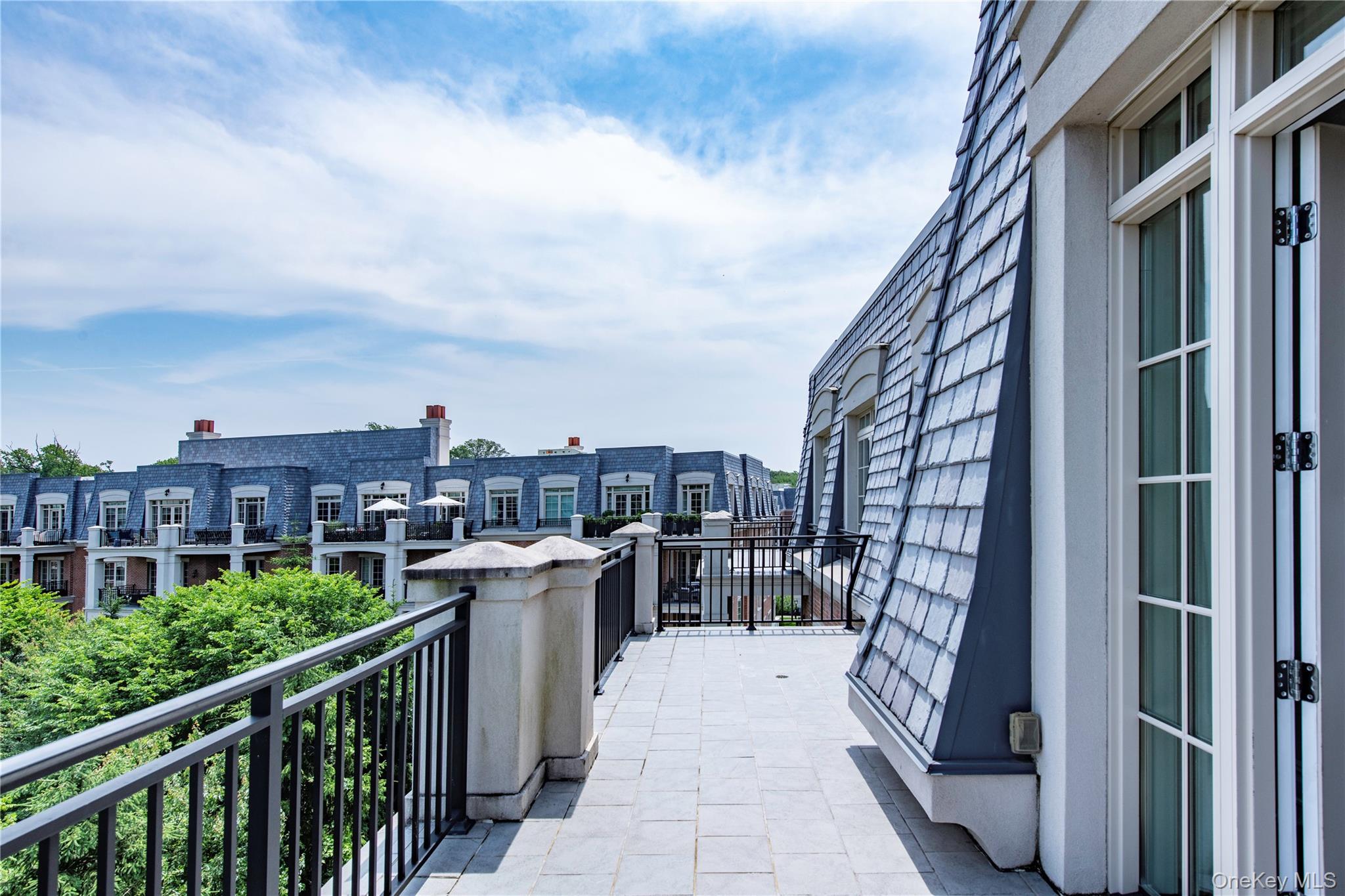 1000 Royal Court # 1306, North Hills, NY 11040