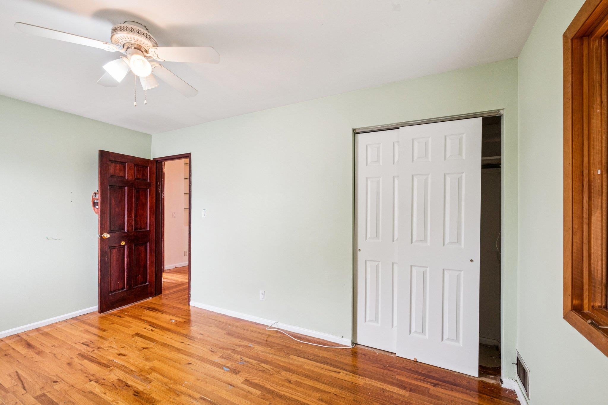 636 Derby Avenue, Woodmere, NY 11598