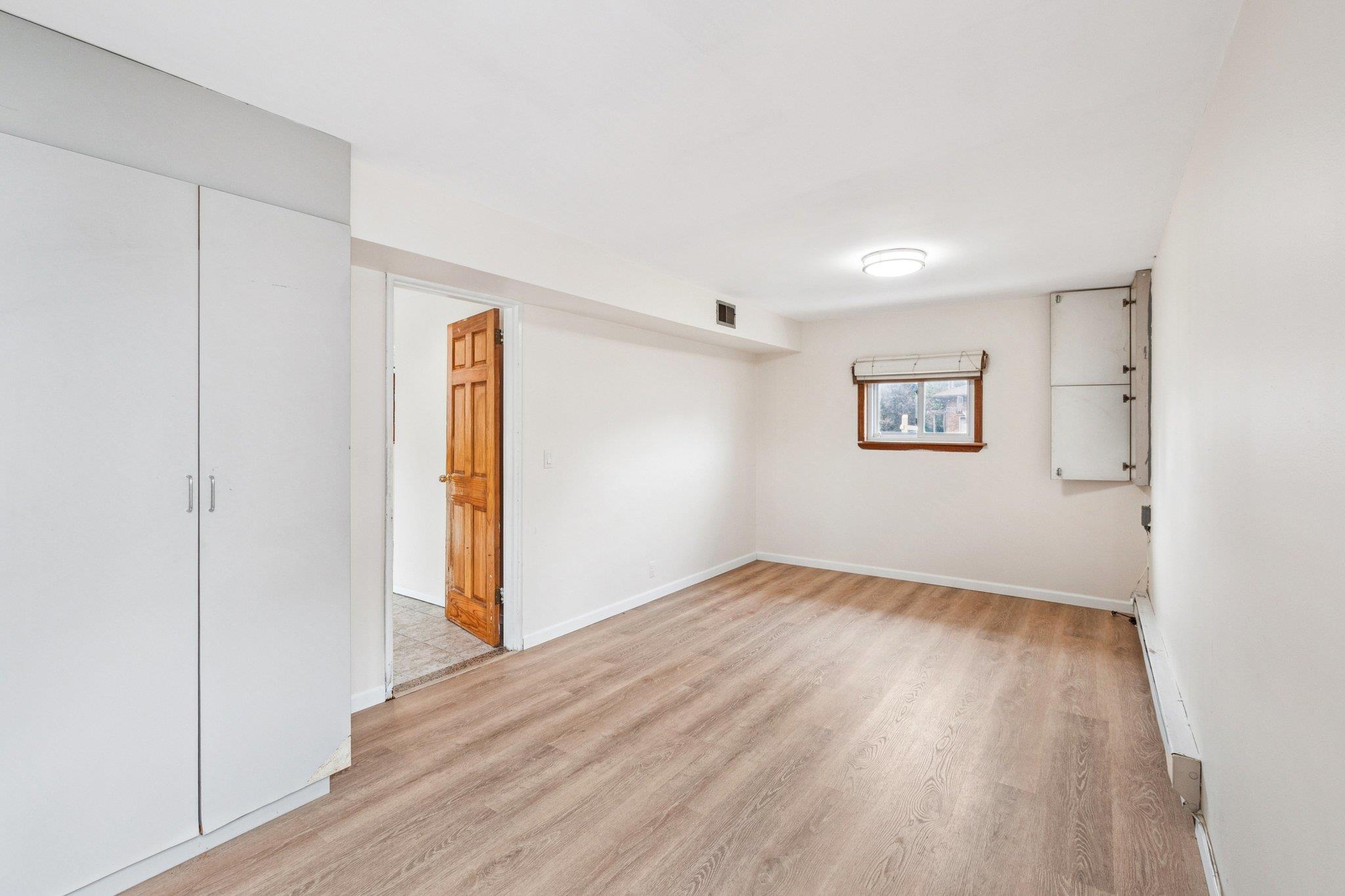 636 Derby Avenue, Woodmere, NY 11598