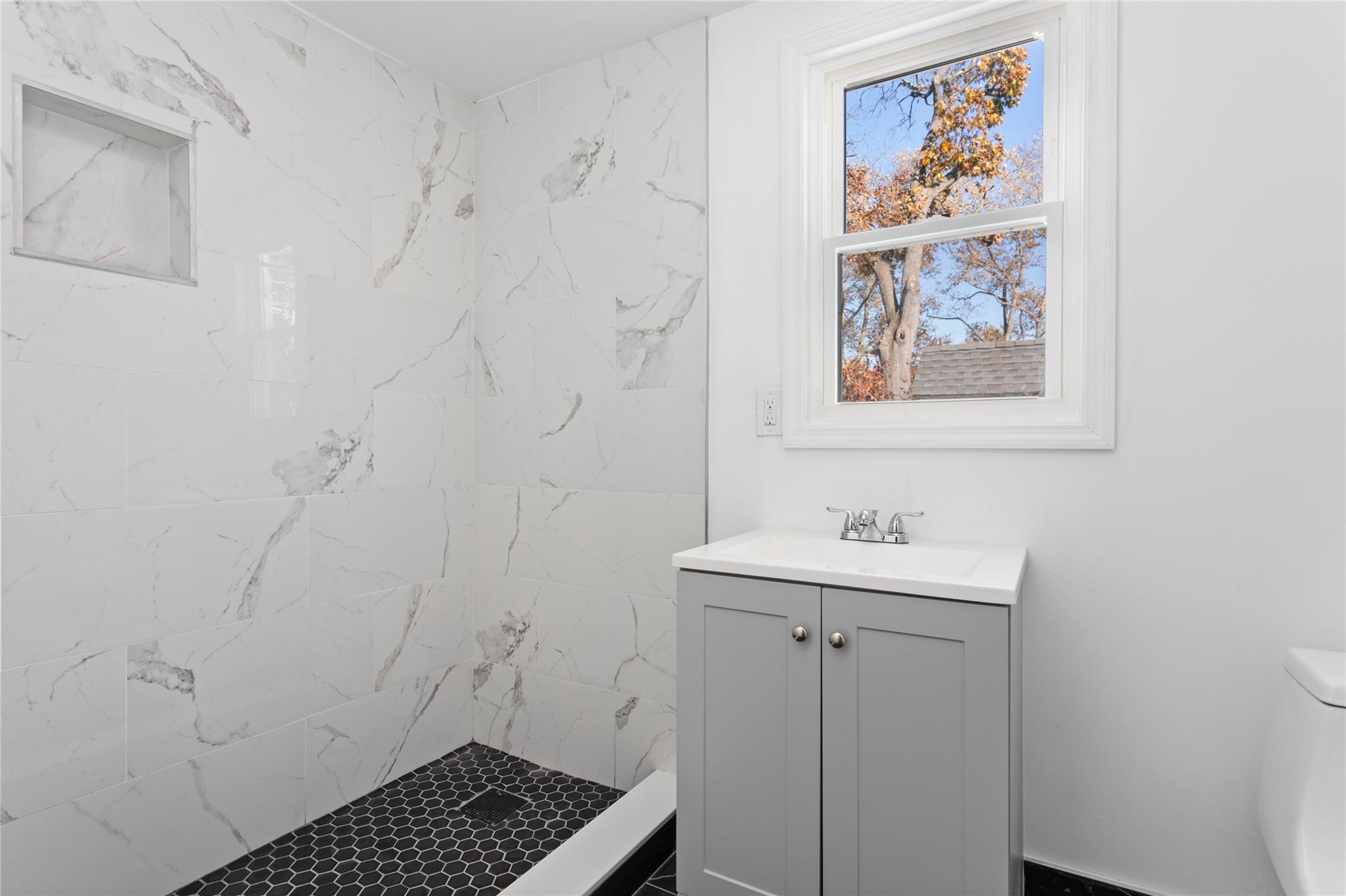 78 Jesse Street, Freeport, NY 11520