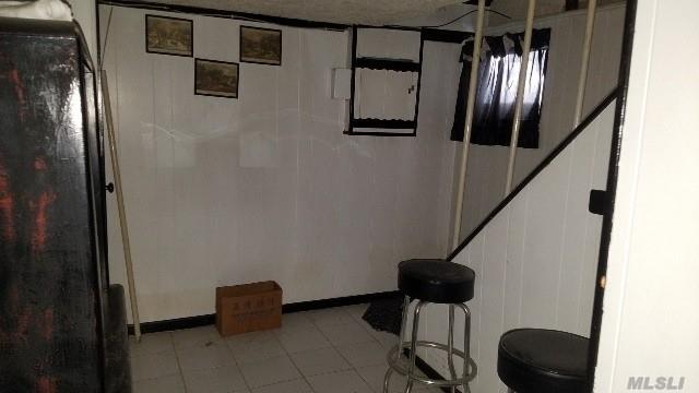 492 Pershing Boulevard, Rockville Centre, NY 11570