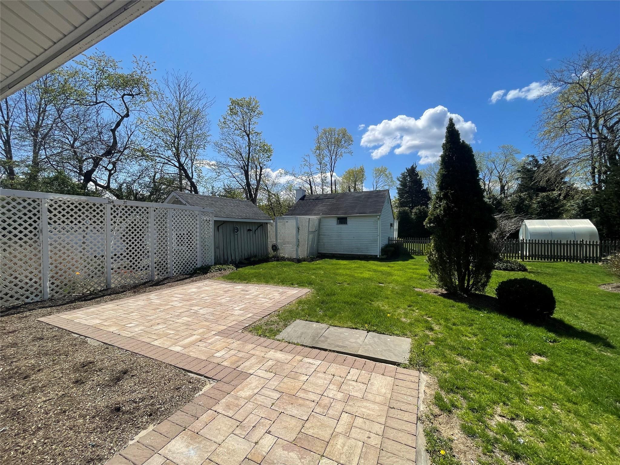 496 North Country Road, Saint James, NY 11780