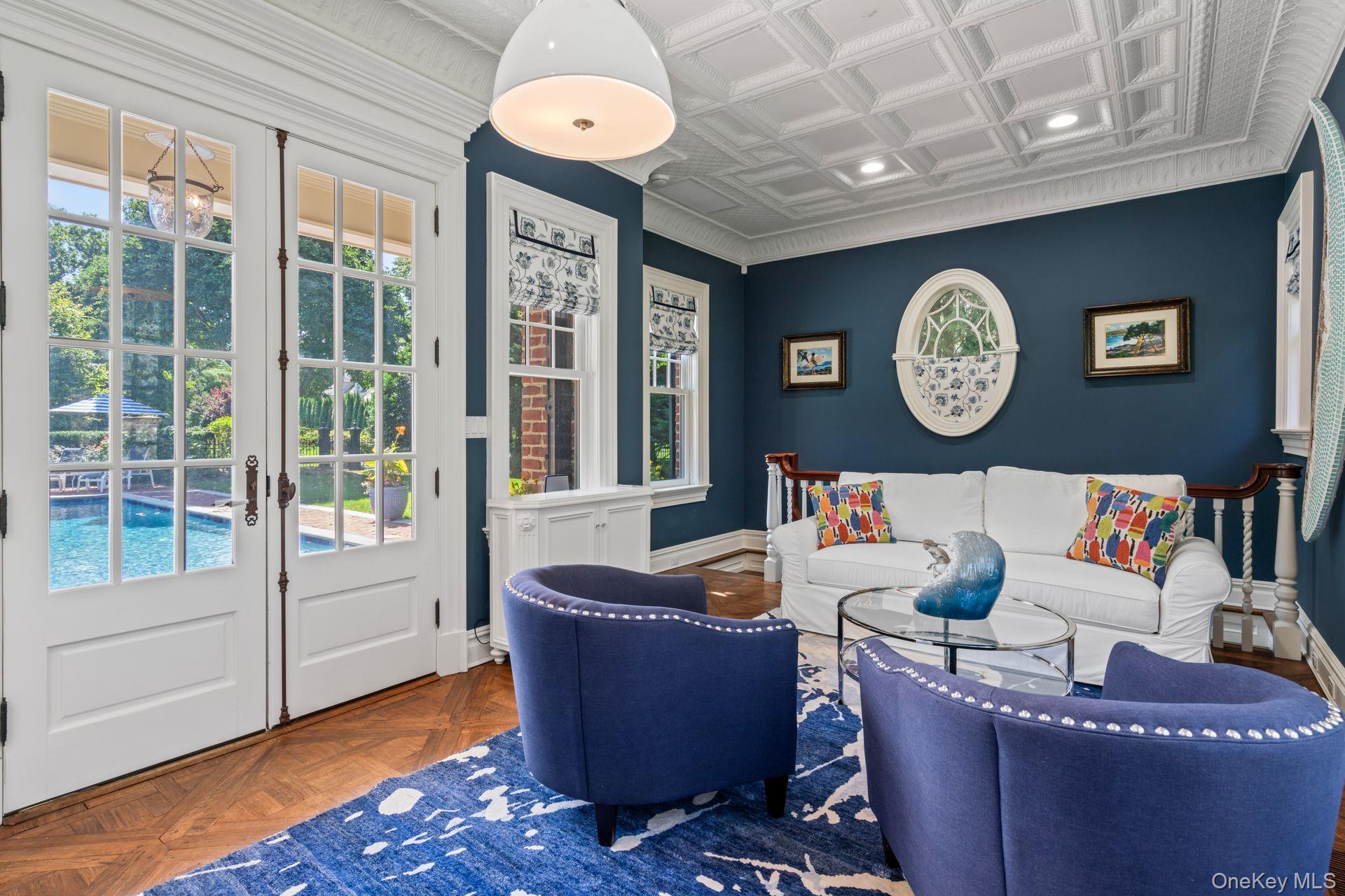 7 Fox Meadow Lane, Lloyd Harbor, NY 11743