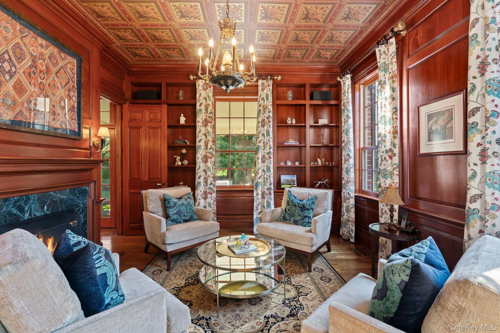 7 Fox Meadow Lane, Lloyd Harbor, NY 11743