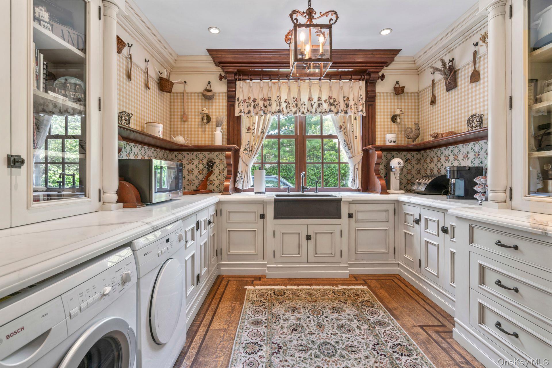 7 Fox Meadow Lane, Lloyd Harbor, NY 11743