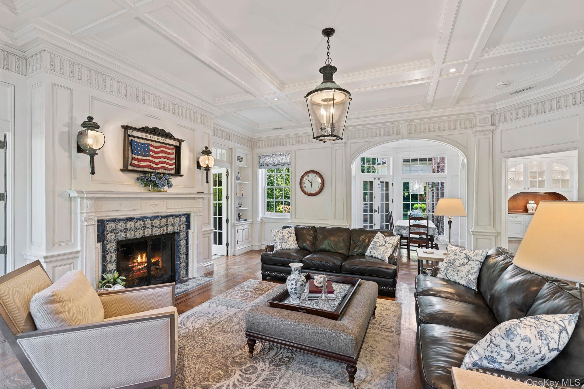 7 Fox Meadow Lane, Lloyd Harbor, NY 11743