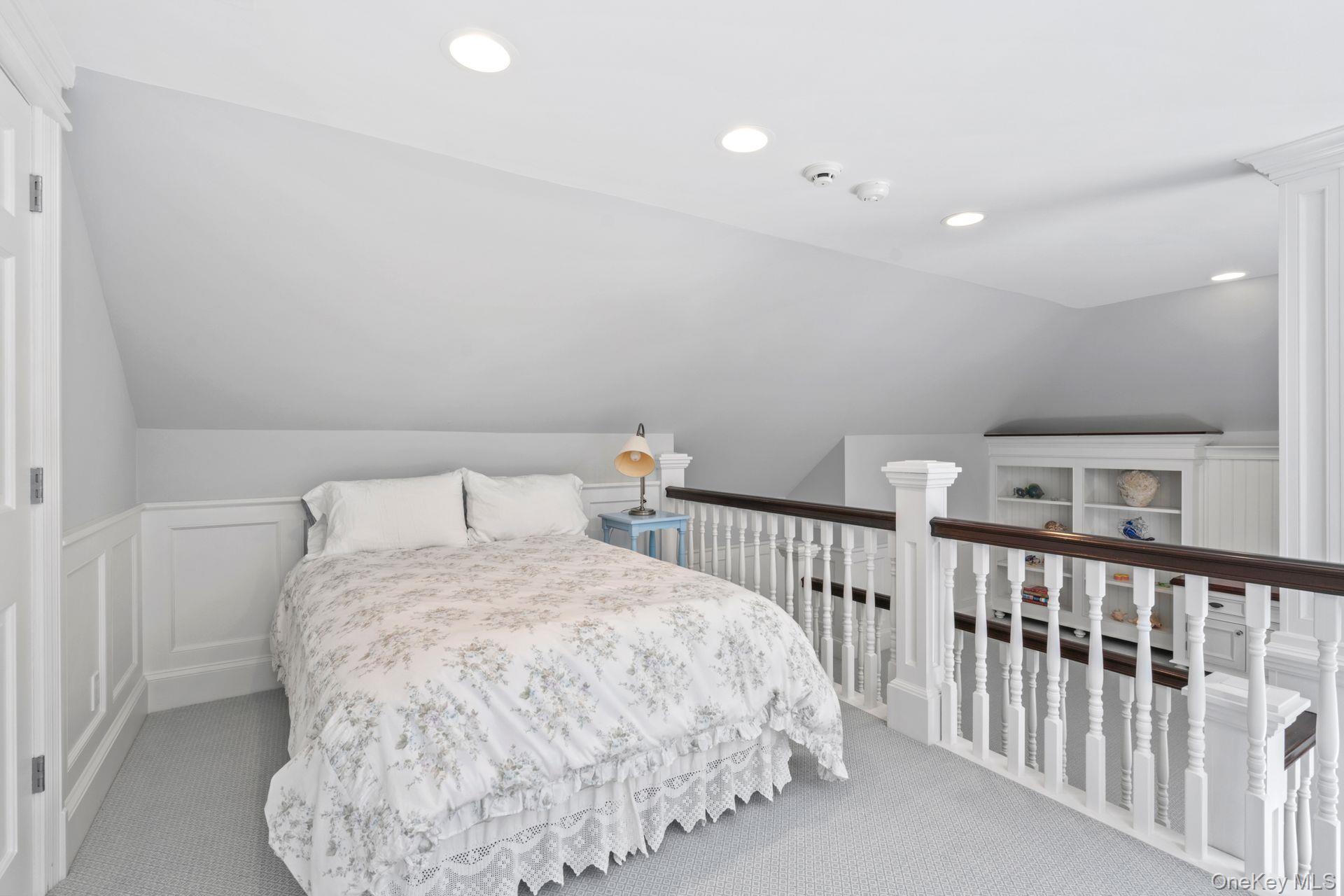 7 Fox Meadow Lane, Lloyd Harbor, NY 11743