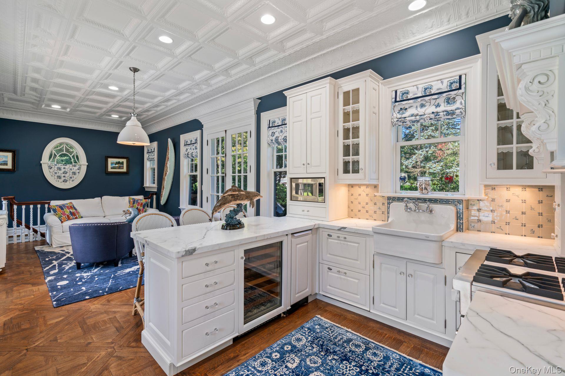 7 Fox Meadow Lane, Lloyd Harbor, NY 11743