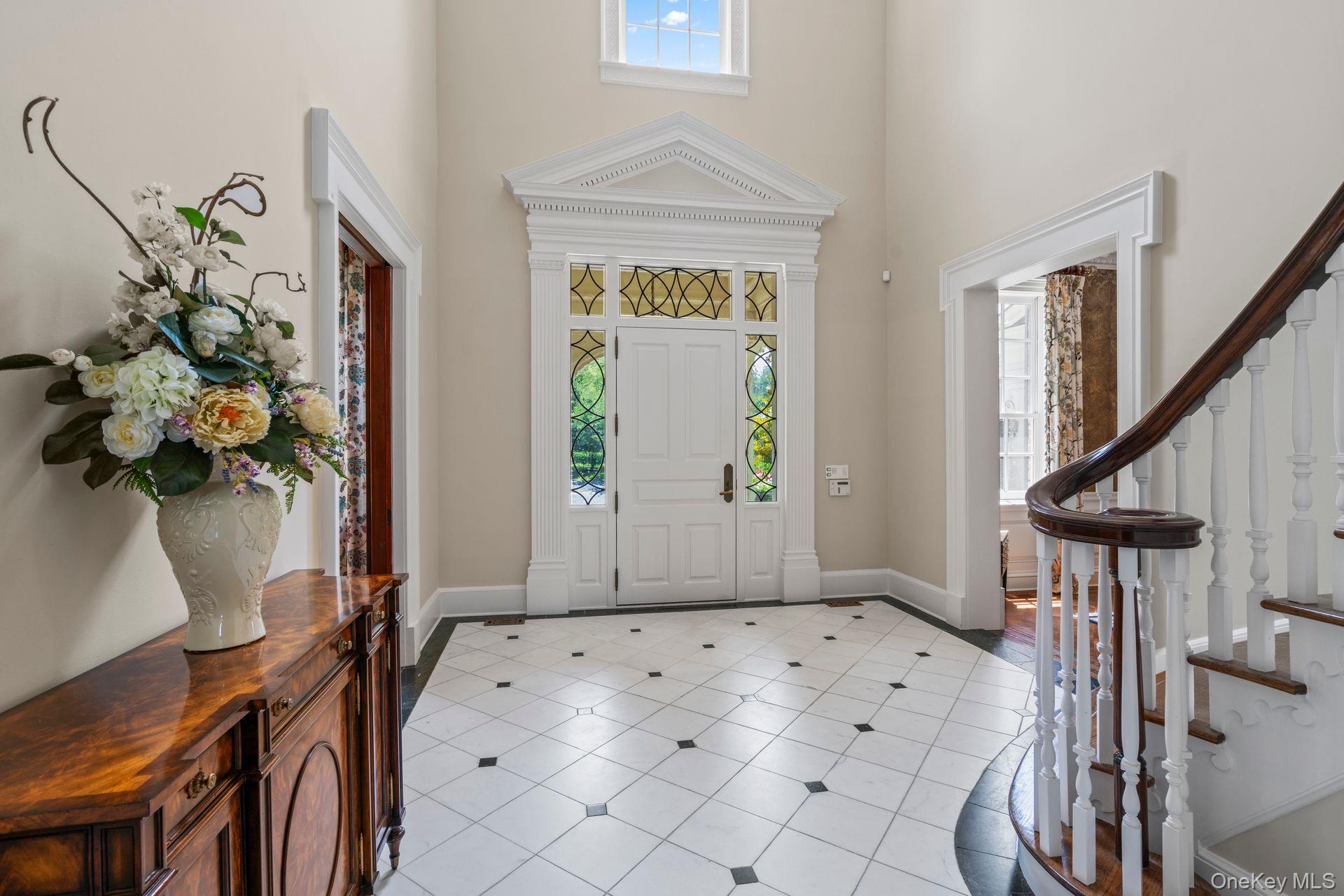 7 Fox Meadow Lane, Lloyd Harbor, NY 11743