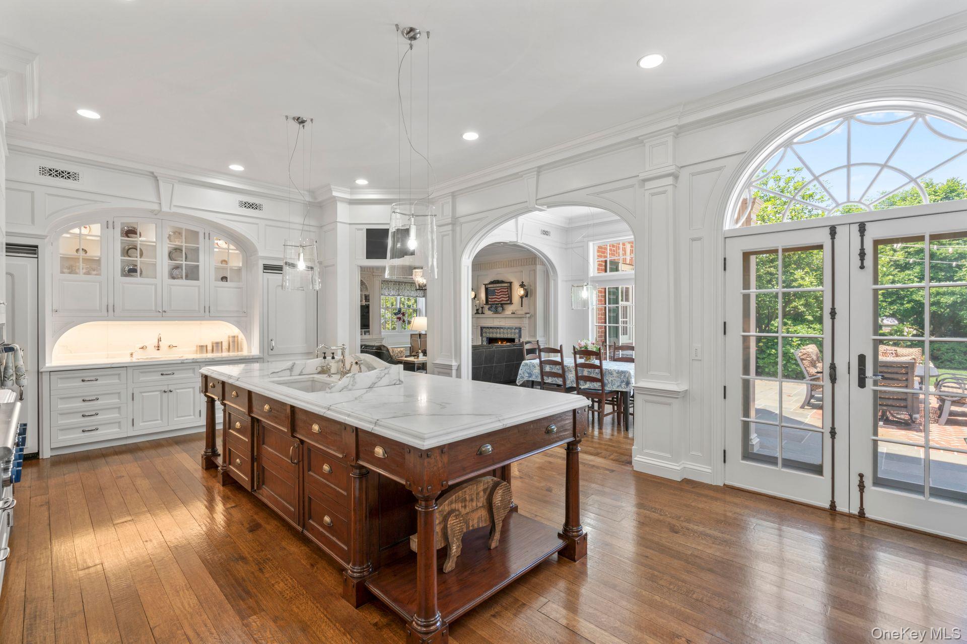 7 Fox Meadow Lane, Lloyd Harbor, NY 11743