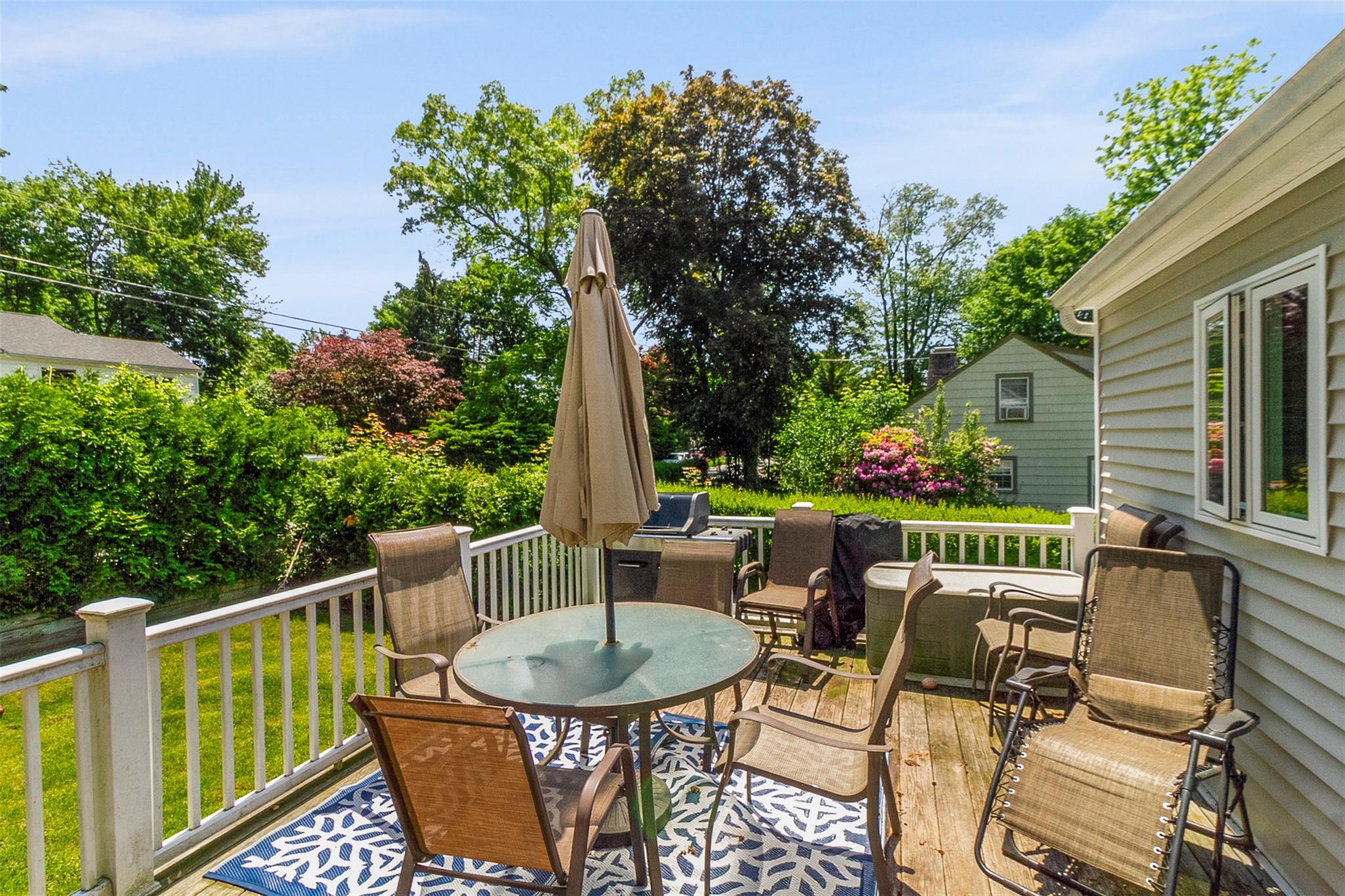 39 Woodland Road, Mahopac, NY 10541