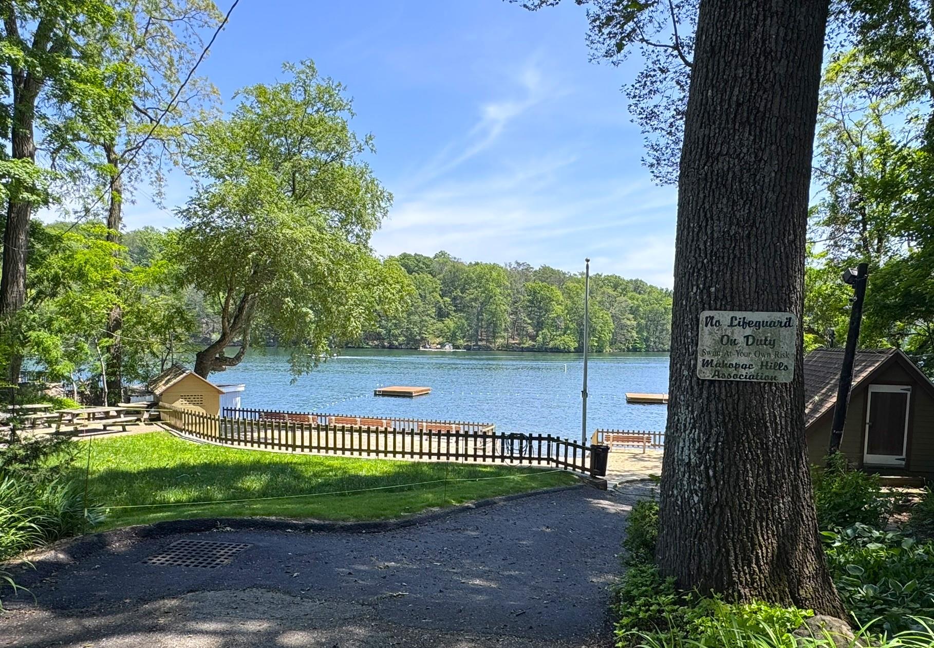 39 Woodland Road, Mahopac, NY 10541