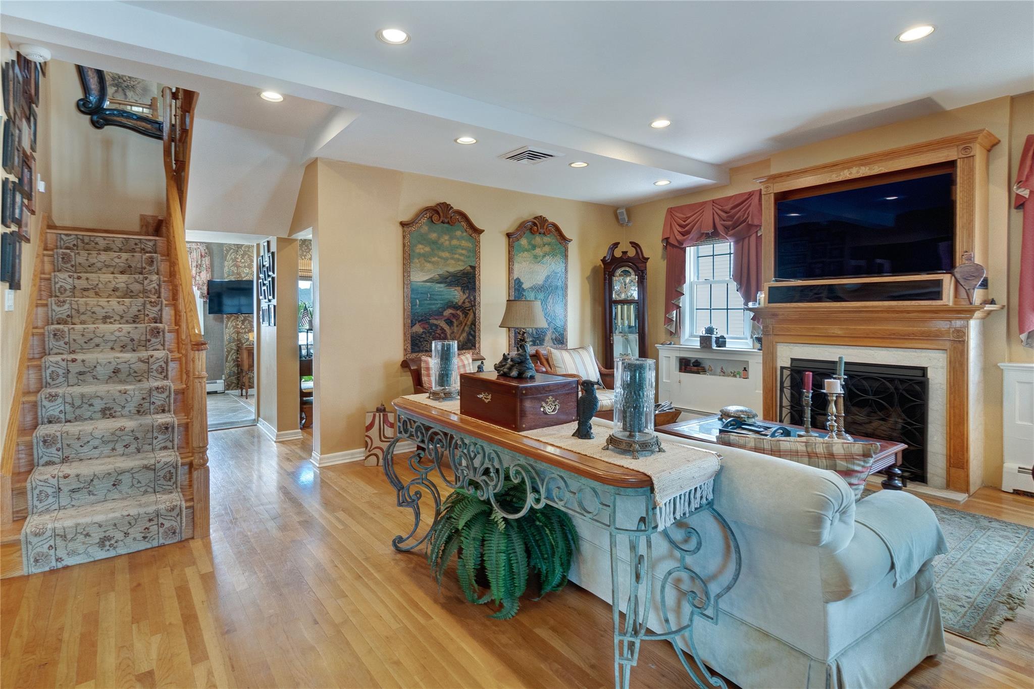 156 Beach 135th Street, Belle Harbor, NY 11694