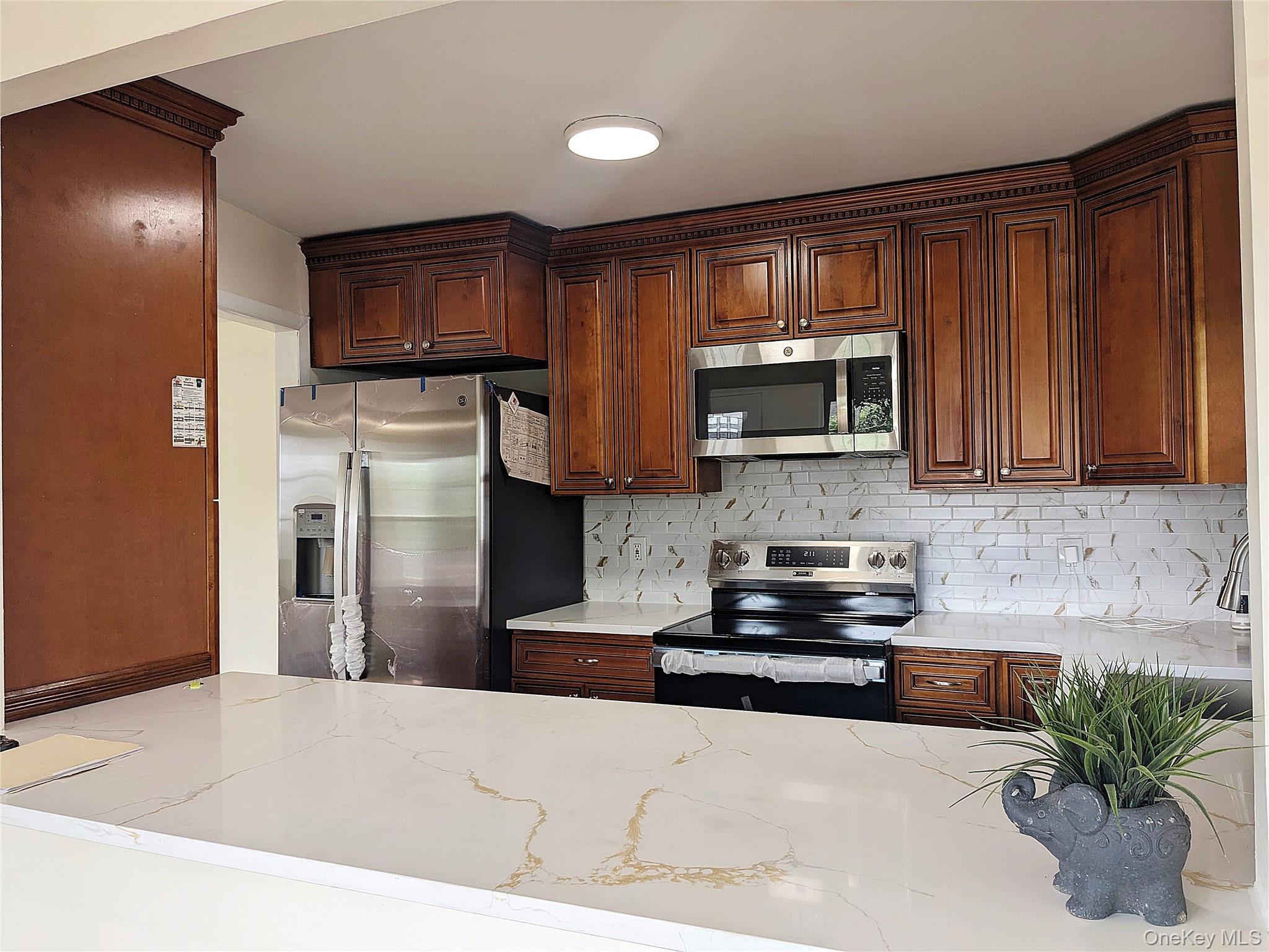 9 Cedar Street, Centereach, NY 11720