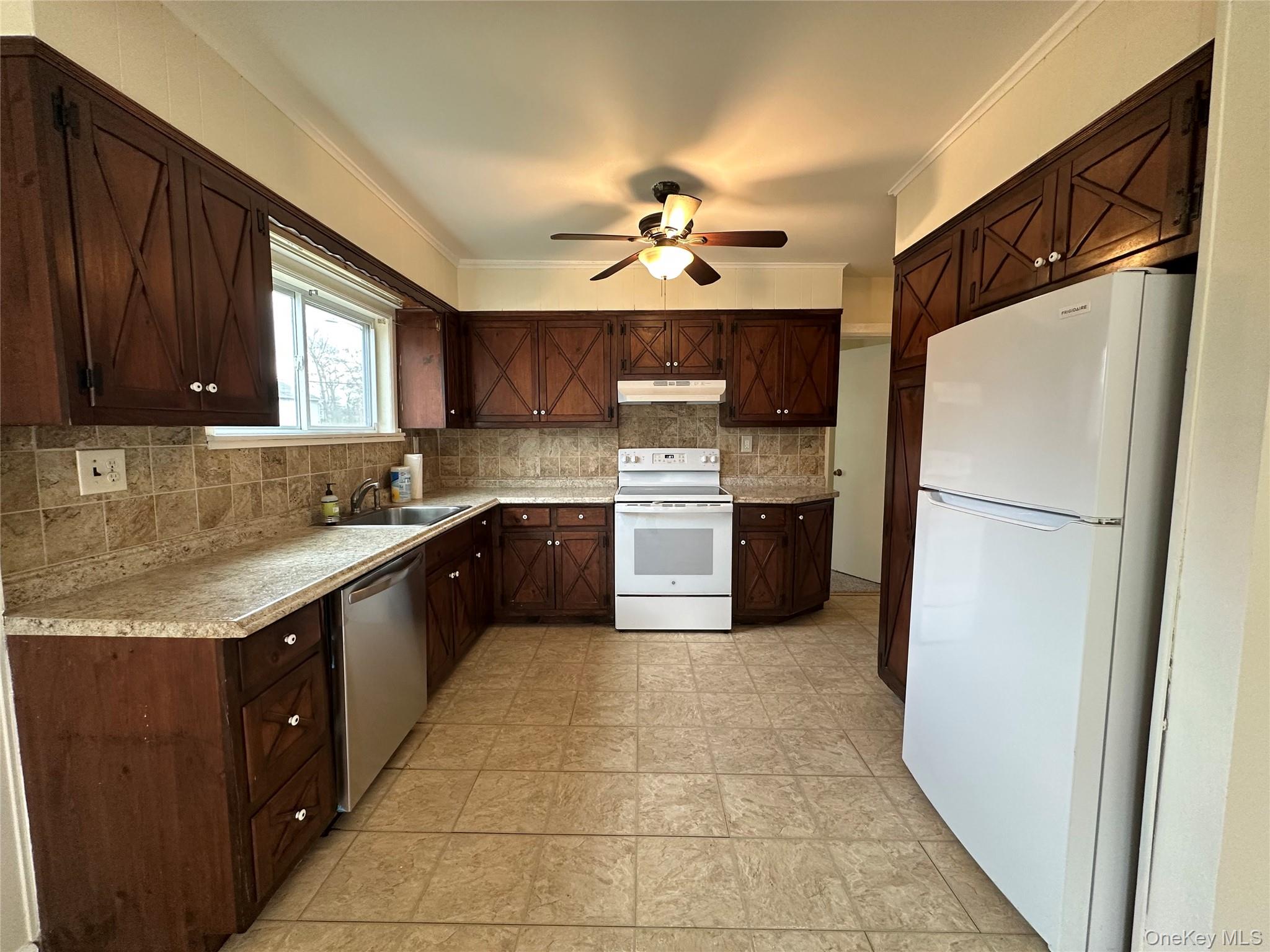 159 Forest Road E, Mastic Beach, NY 11951