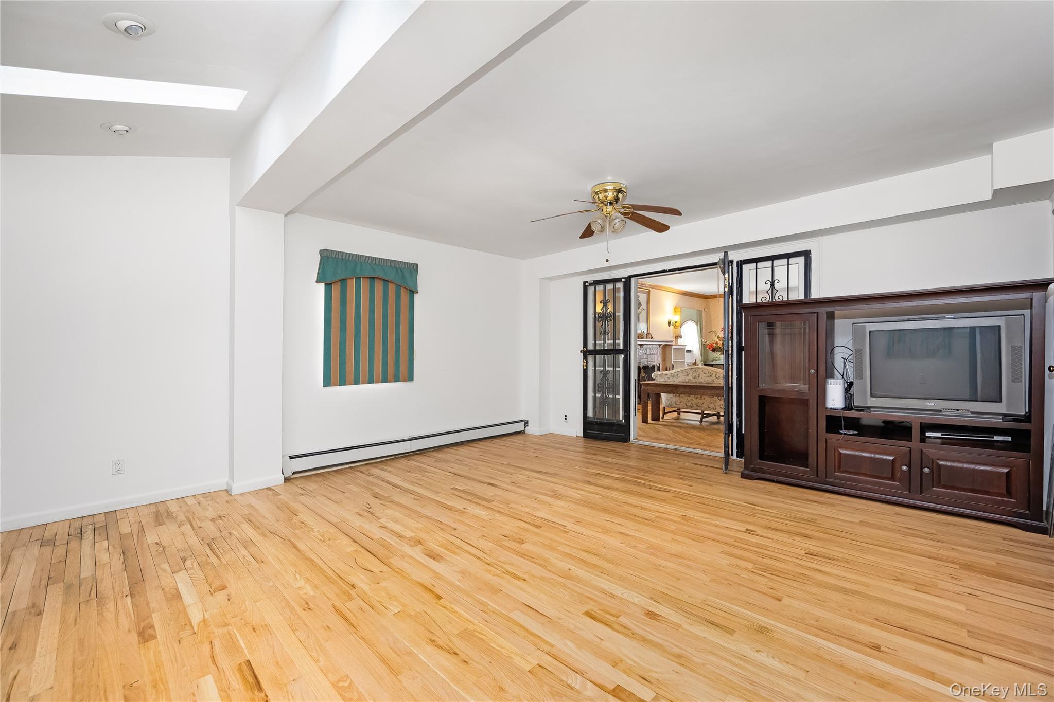 24 Lawrence Avenue, Rockville Centre, NY 11570