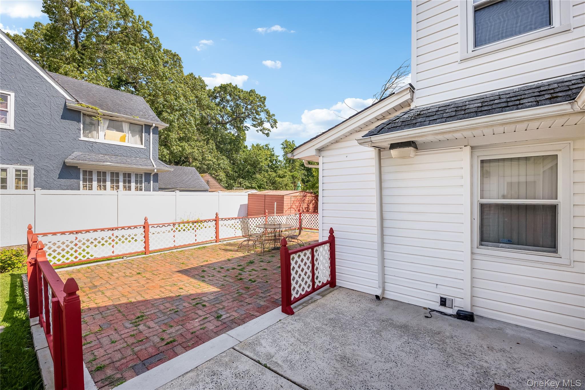 24 Lawrence Avenue, Rockville Centre, NY 11570