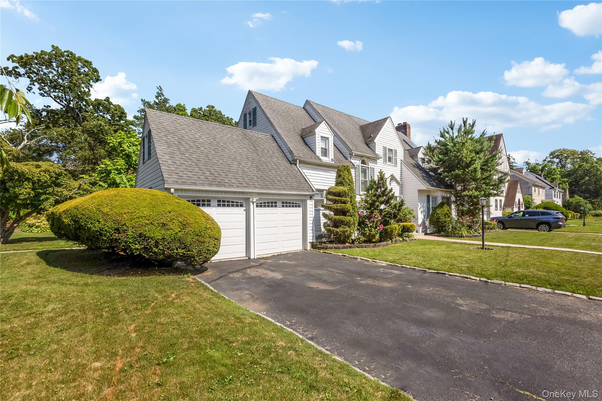 24 Lawrence Avenue, Rockville Centre, NY 11570