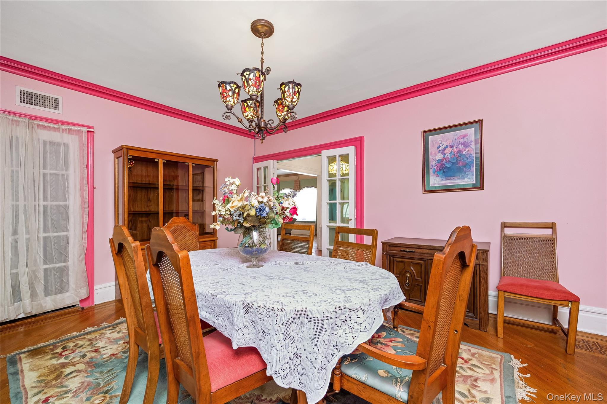 24 Lawrence Avenue, Rockville Centre, NY 11570