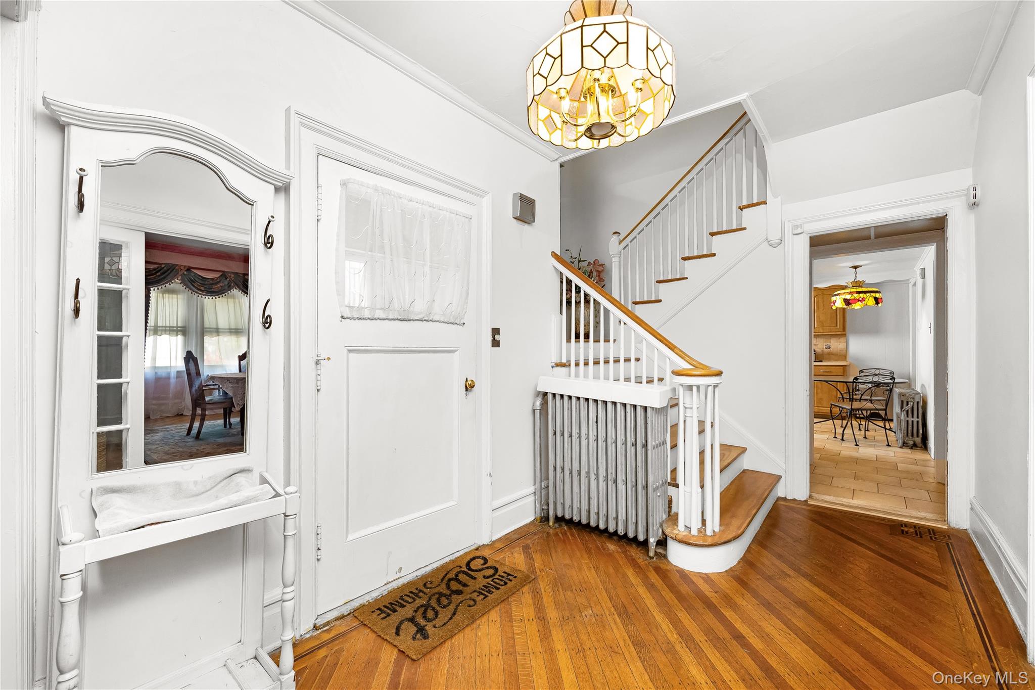 24 Lawrence Avenue, Rockville Centre, NY 11570