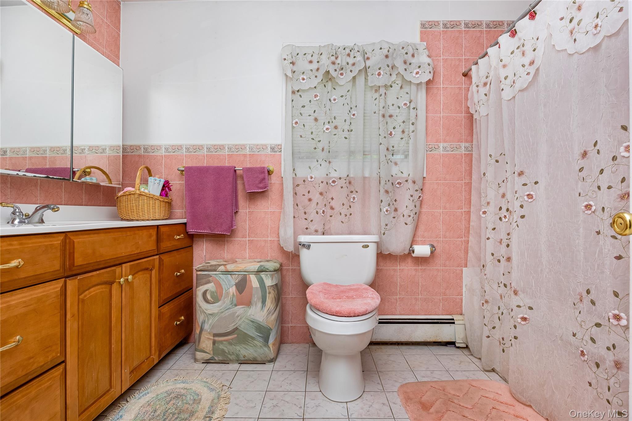 24 Lawrence Avenue, Rockville Centre, NY 11570