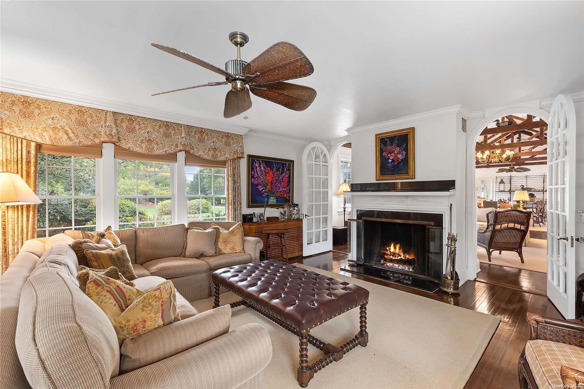 22 Bayfield Lane, Westhampton Beach, NY 11978