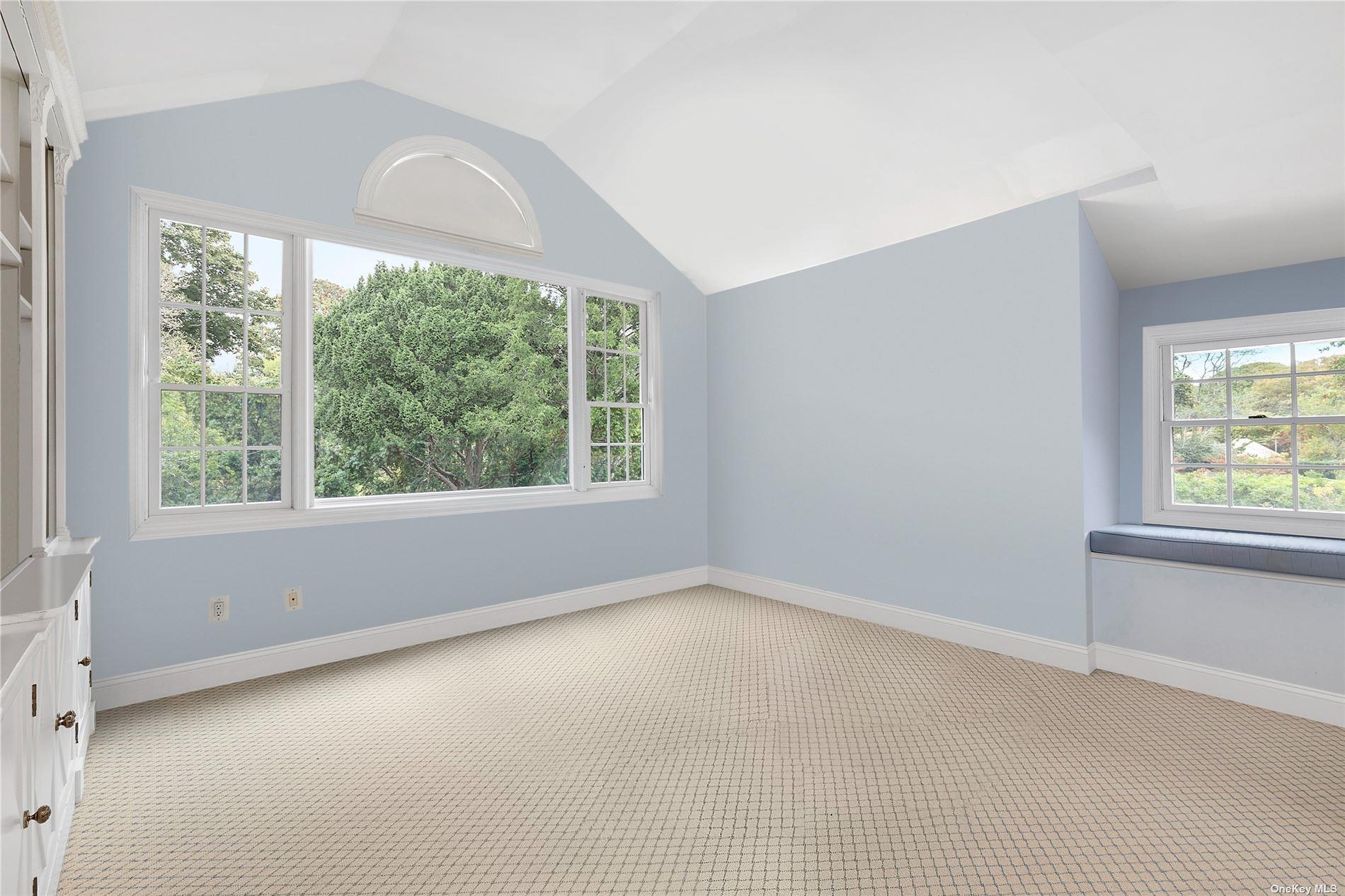 22 Bayfield Lane, Westhampton Beach, NY 11978
