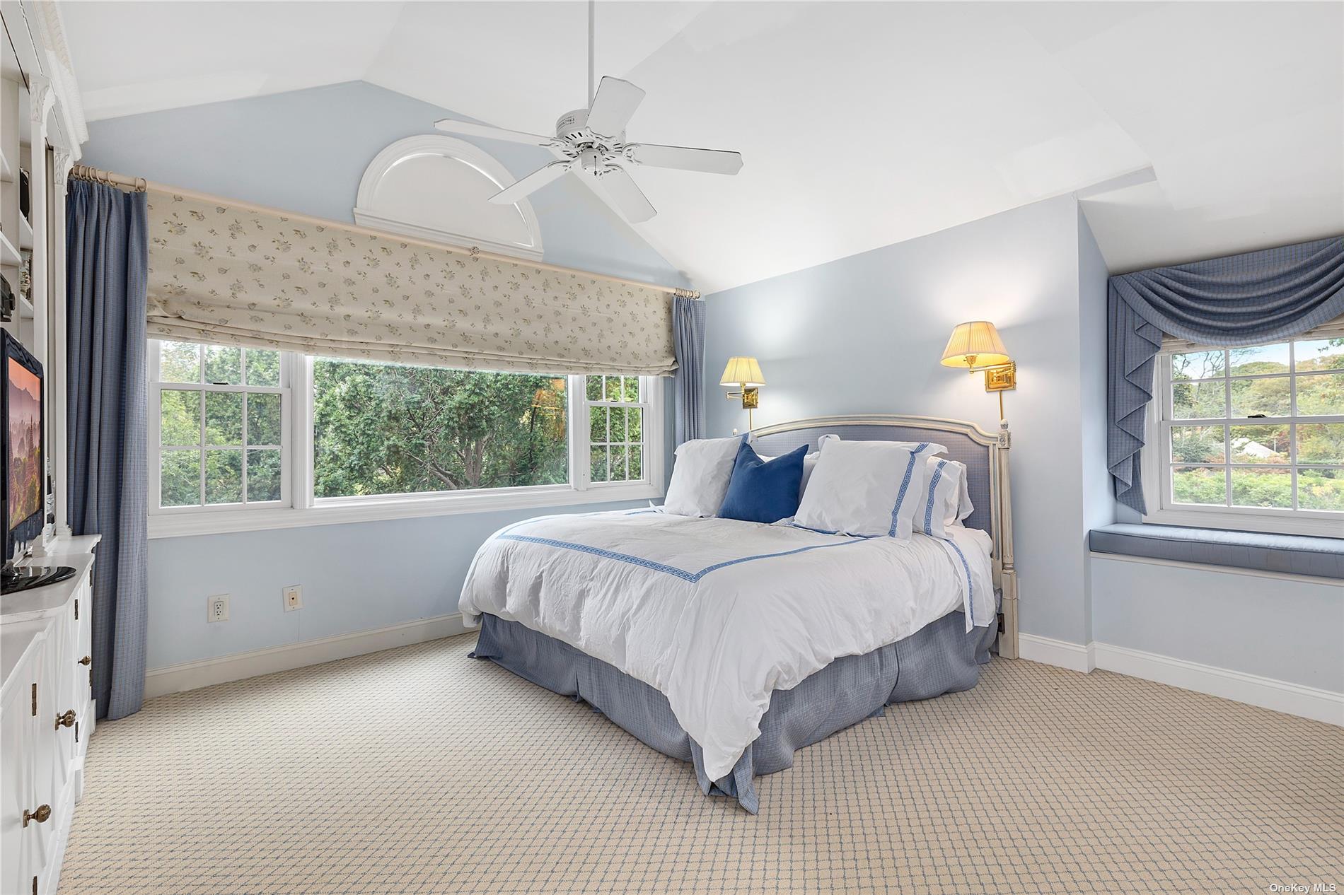 22 Bayfield Lane, Westhampton Beach, NY 11978