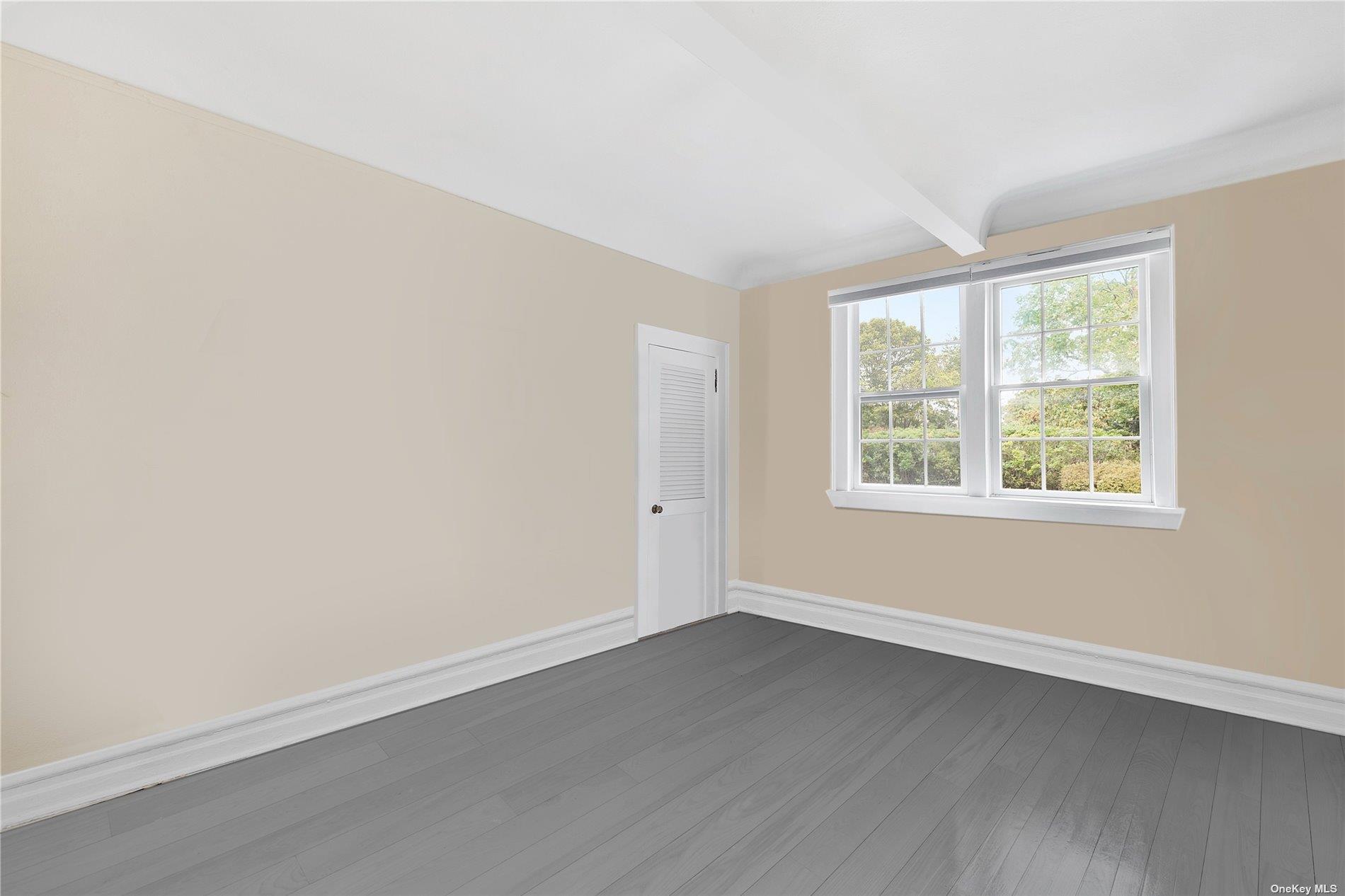 22 Bayfield Lane, Westhampton Beach, NY 11978