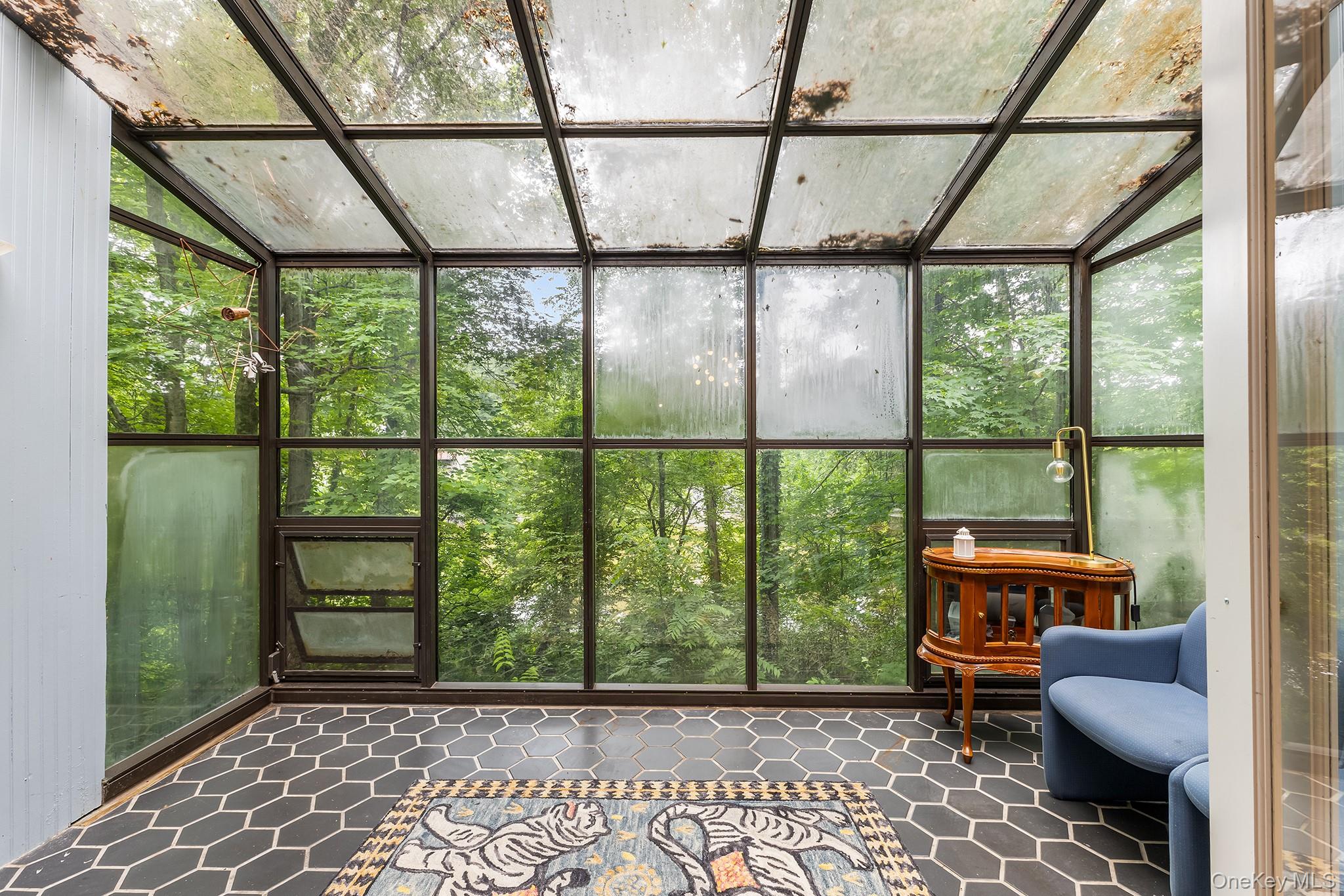 632 State Route 32 N, New Paltz, NY 12561