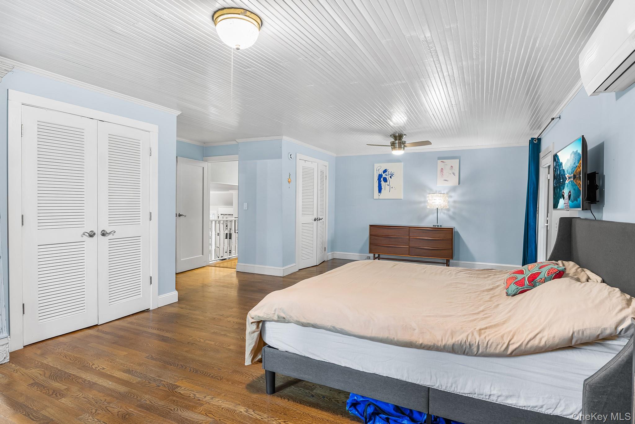 632 State Route 32 N, New Paltz, NY 12561