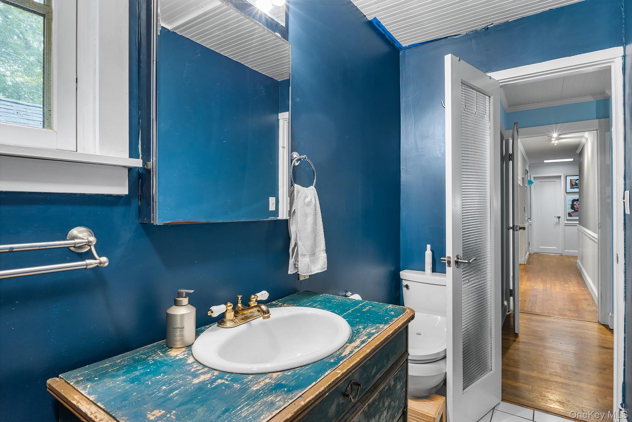 632 State Route 32 N, New Paltz, NY 12561