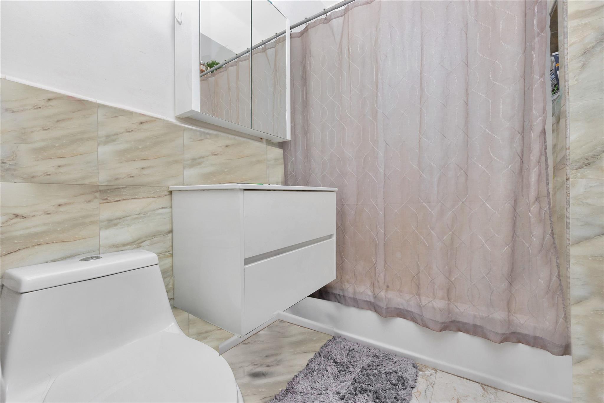 6018 Bleecker Street, Ridgewood, NY 11385