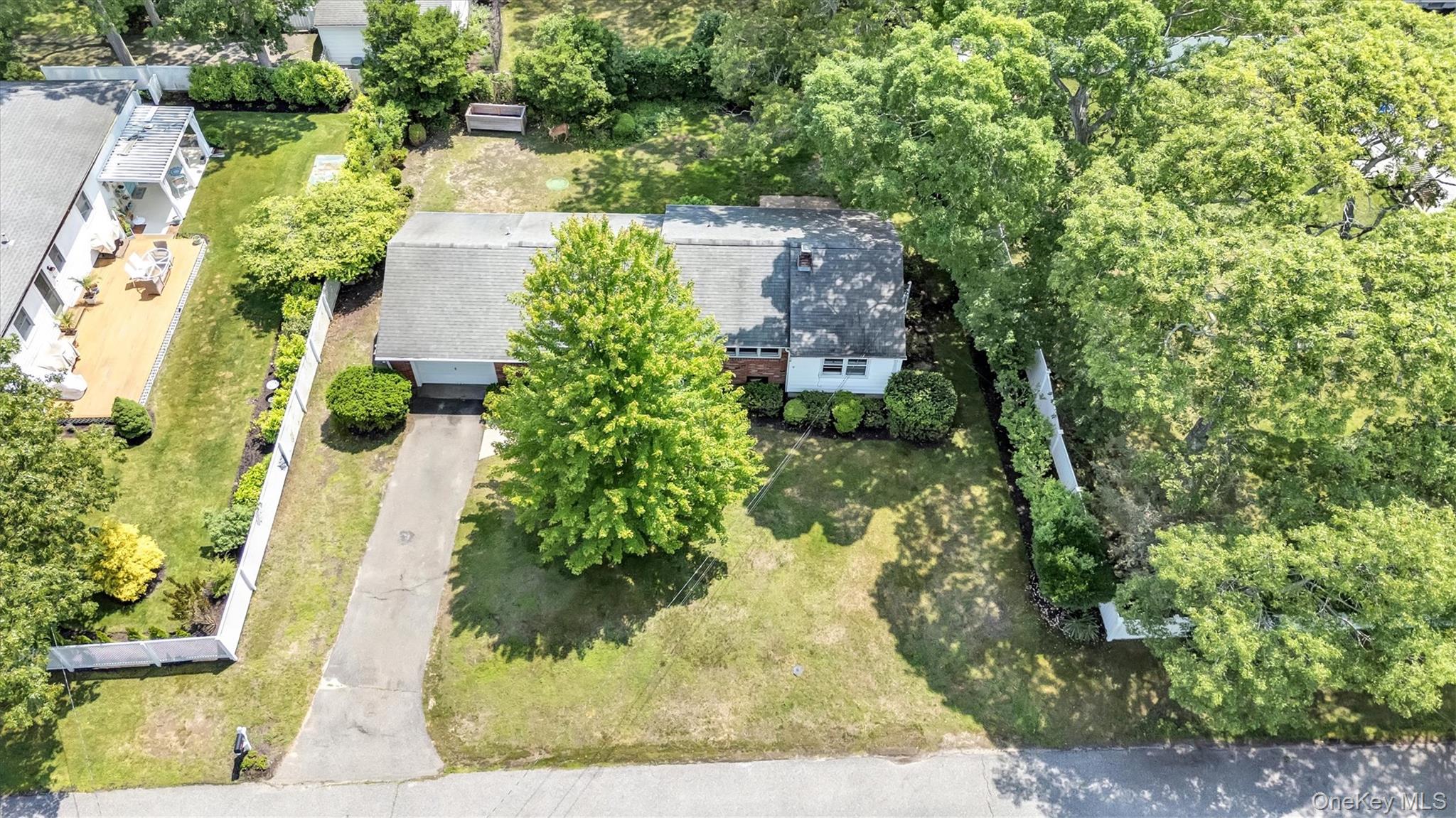 4 Holiday Court, Hampton Bays, NY 11946