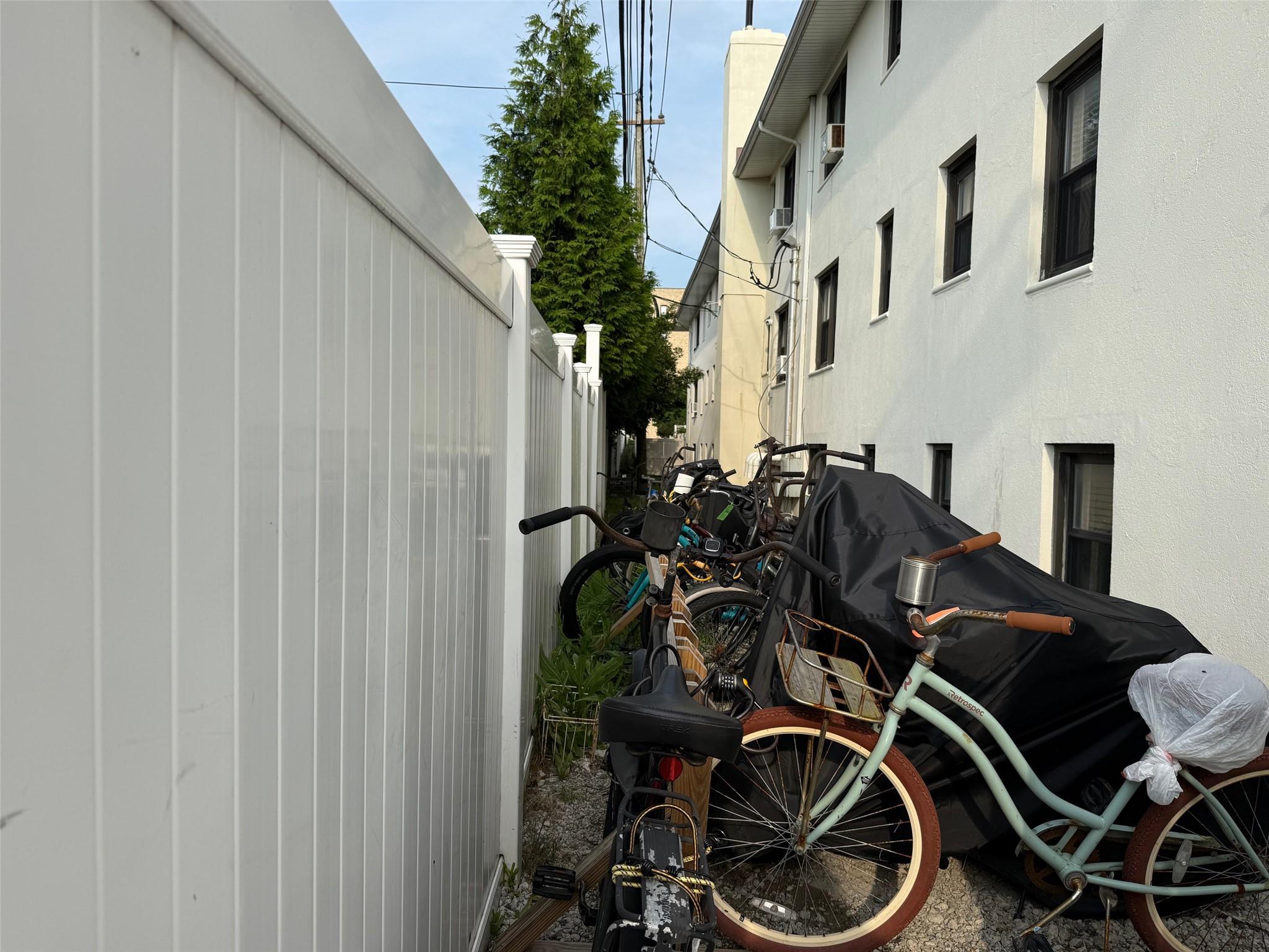 65 W Broadway # 4G, Long Beach, NY 11561