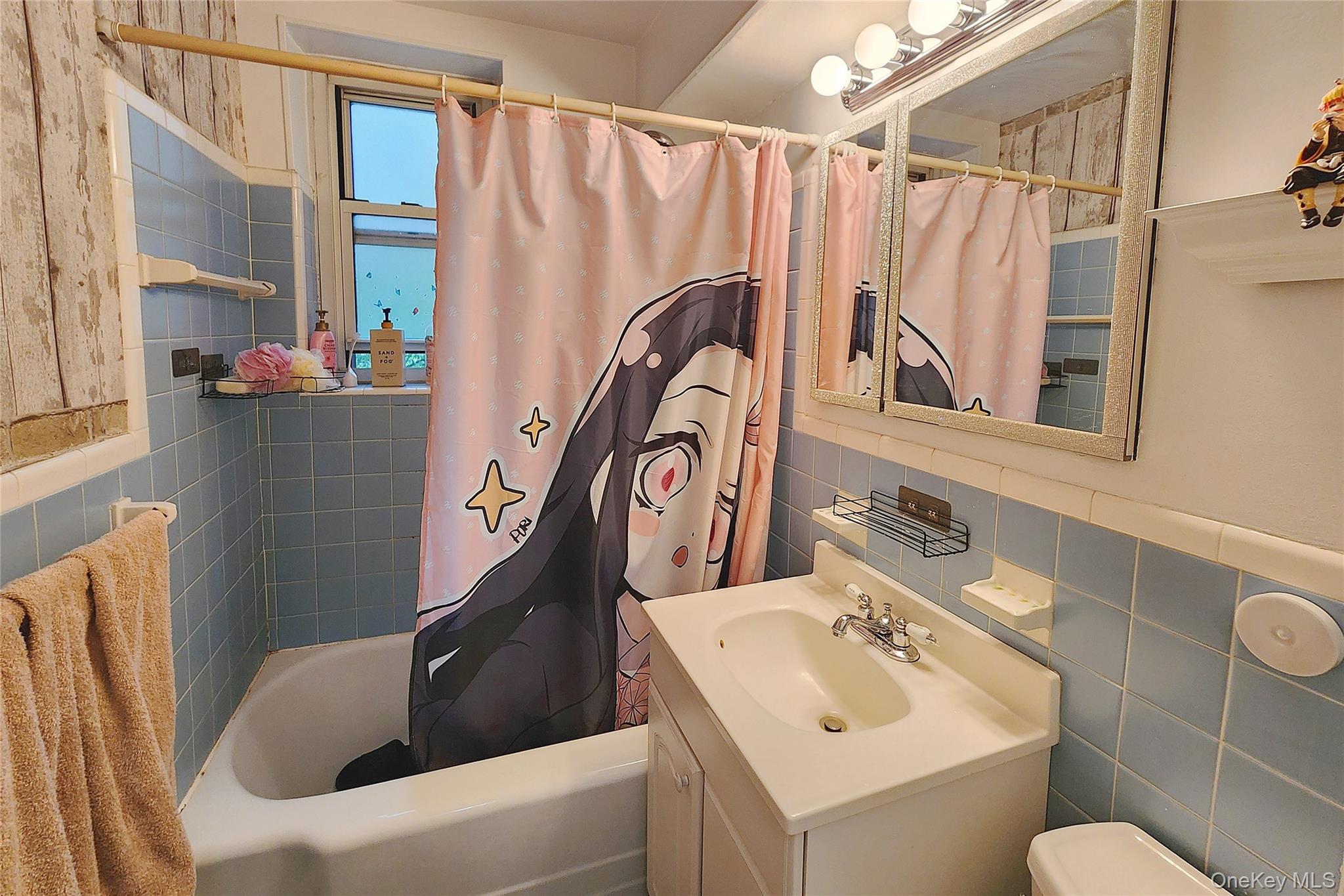 209-20 18th Ave # 5E, Bayside, NY 11360