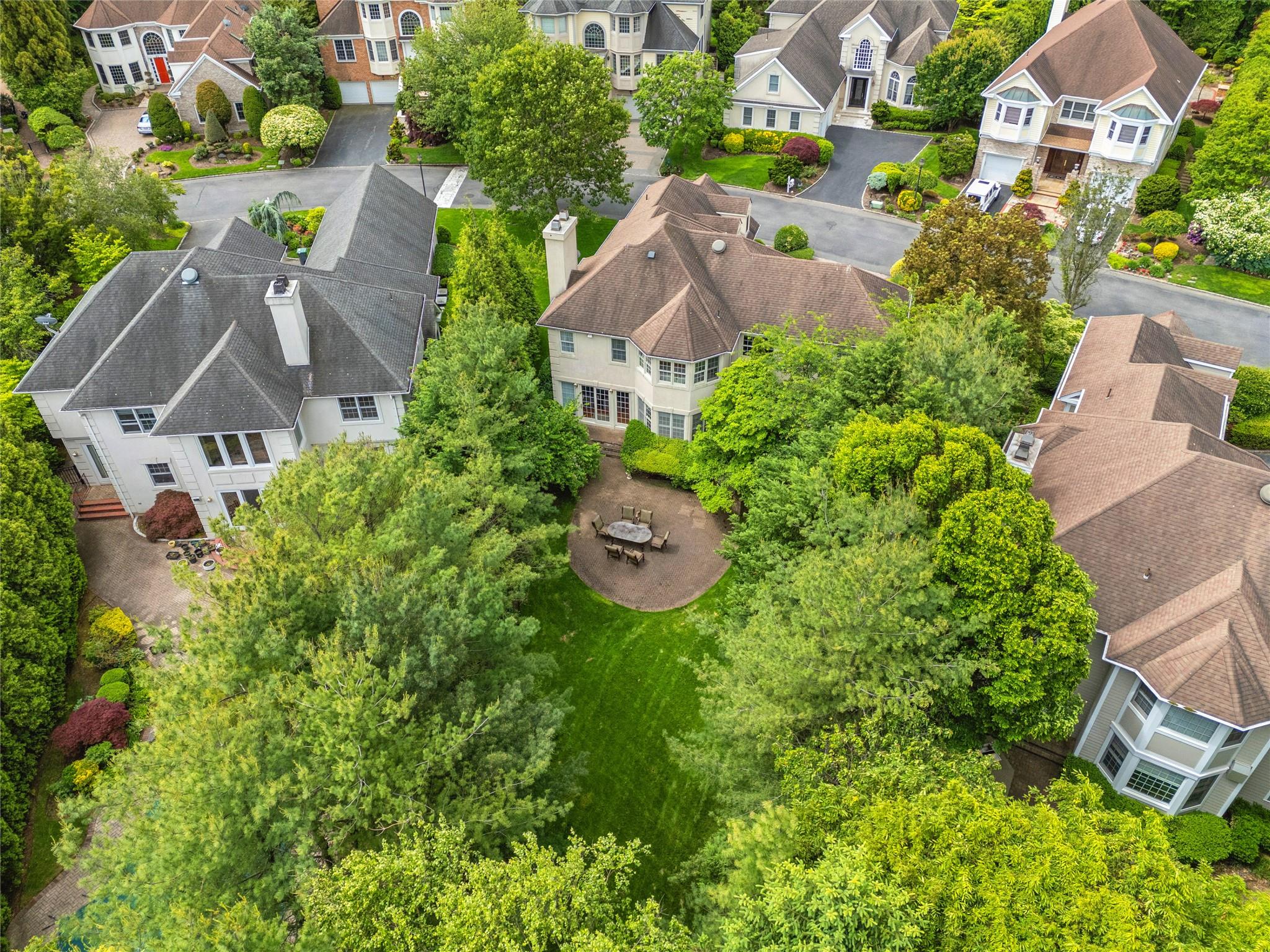 45 Stone Hill Drive S, Manhasset, NY 11030