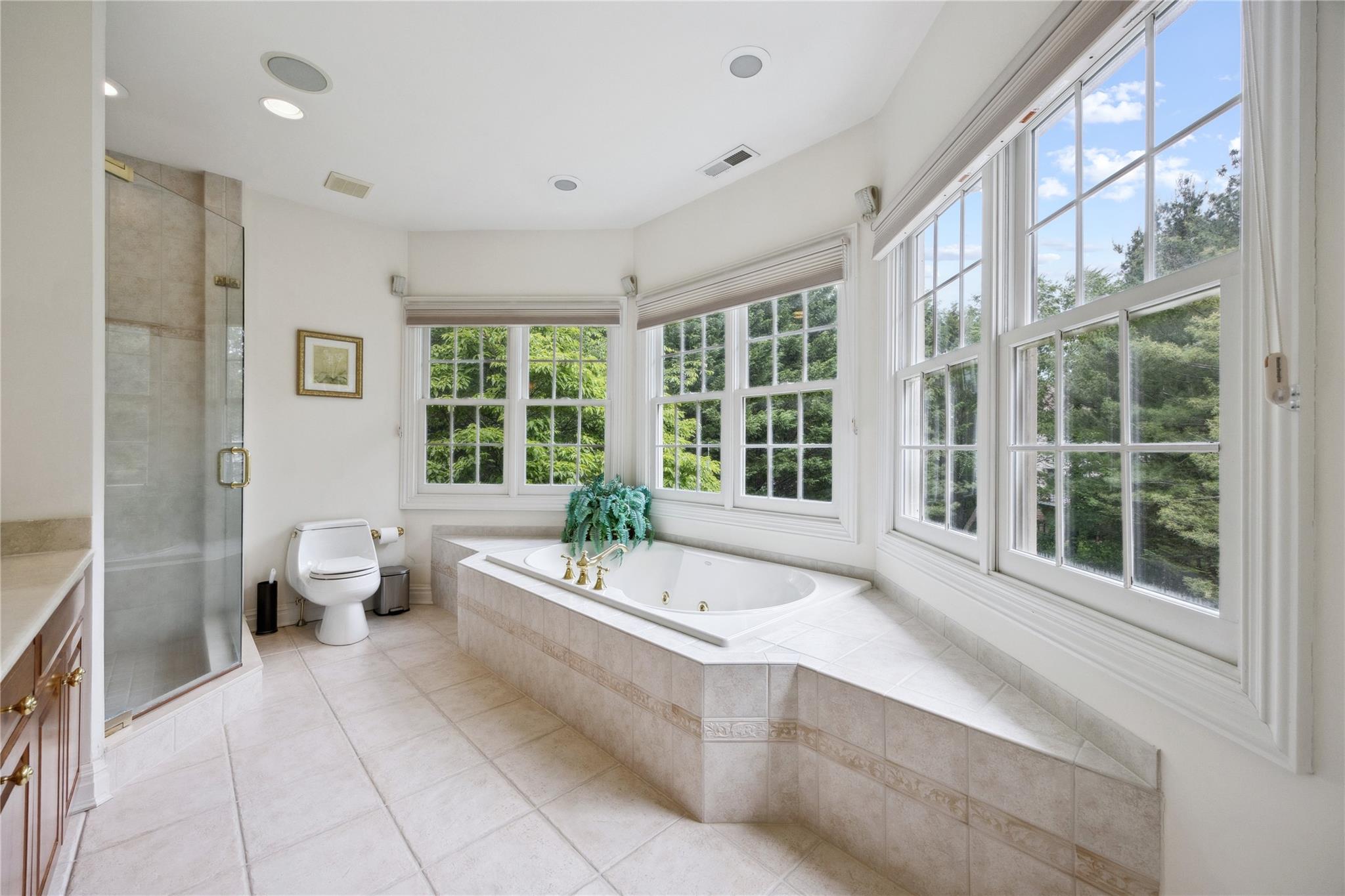 45 Stone Hill Drive S, Manhasset, NY 11030