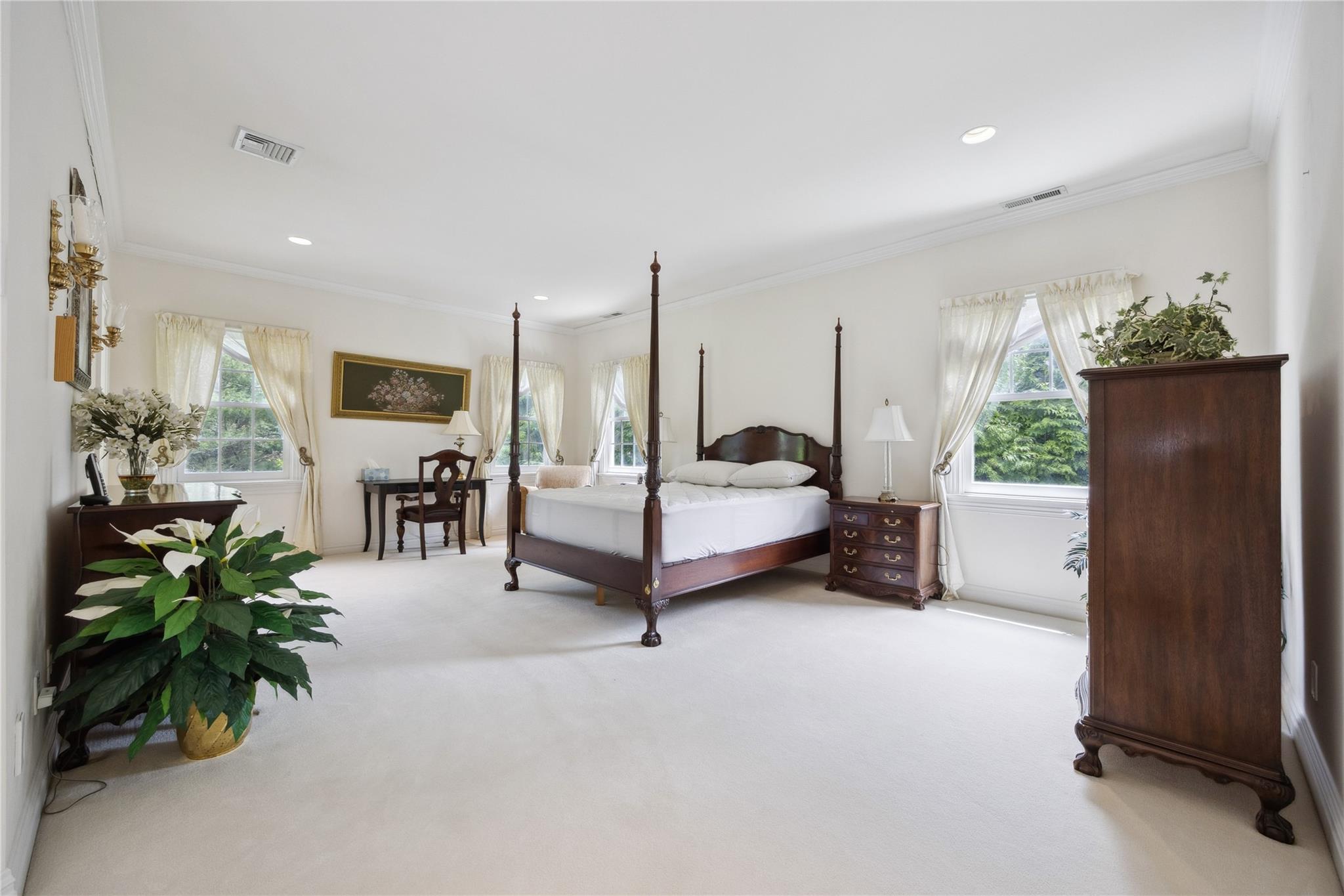 45 Stone Hill Drive S, Manhasset, NY 11030