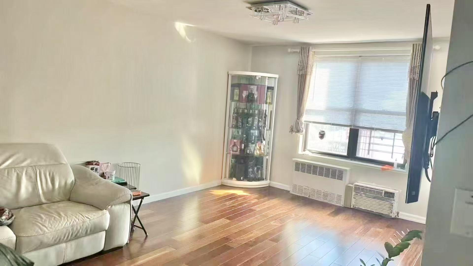 14015 Holly Avenue # D, Flushing, NY 11355