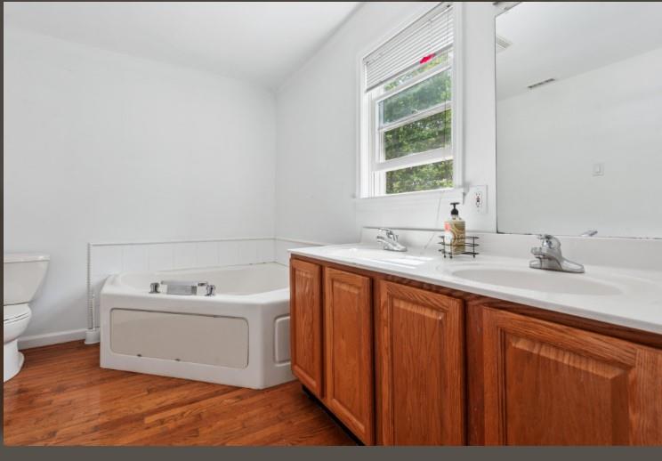 484 NORTH MAGEE Street, Southampton, NY 11968