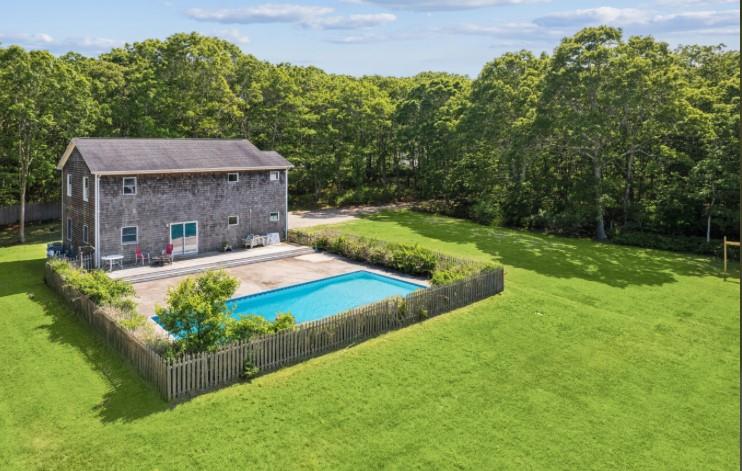 484 NORTH MAGEE Street, Southampton, NY 11968