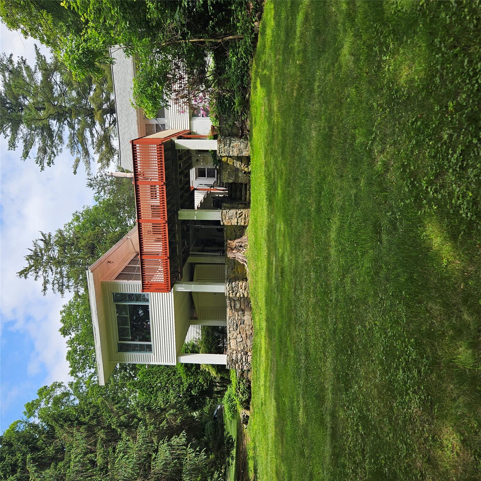 50 McGregor Lane, Crompond, NY 10517