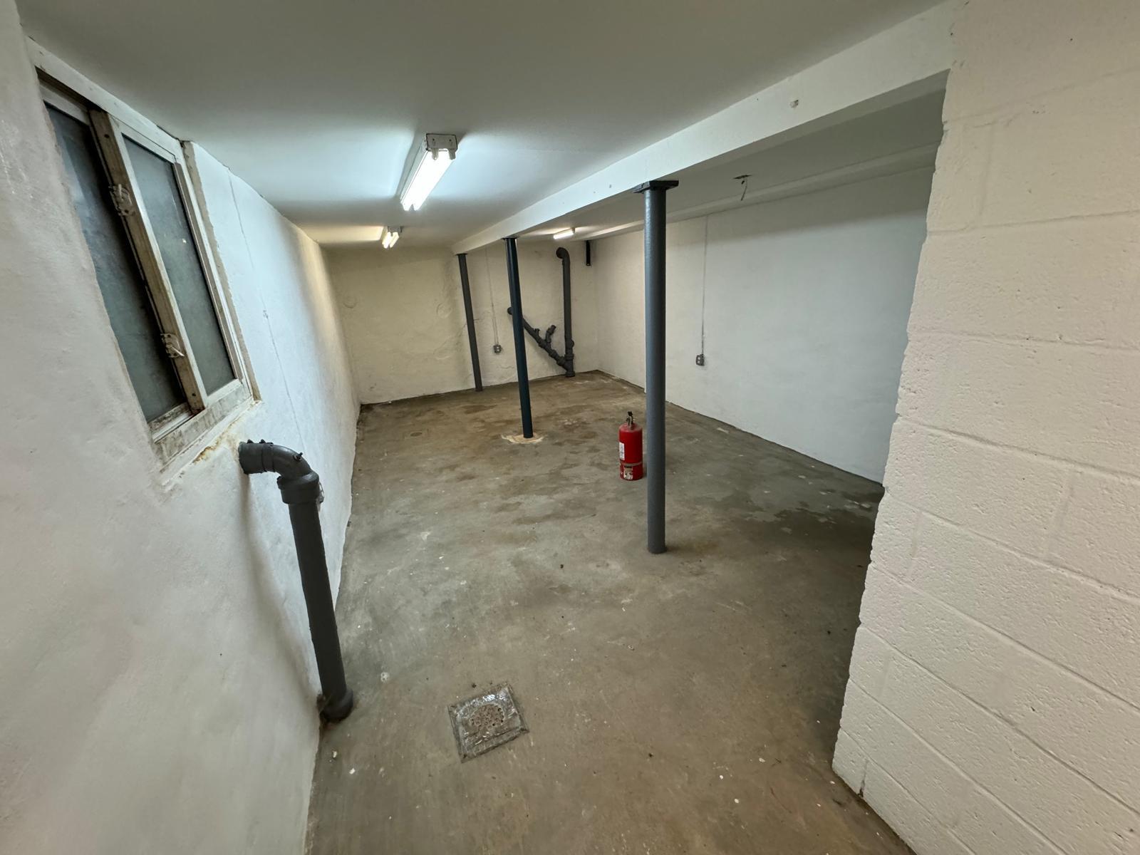 6904 15th Avenue, Brooklyn, NY 11228